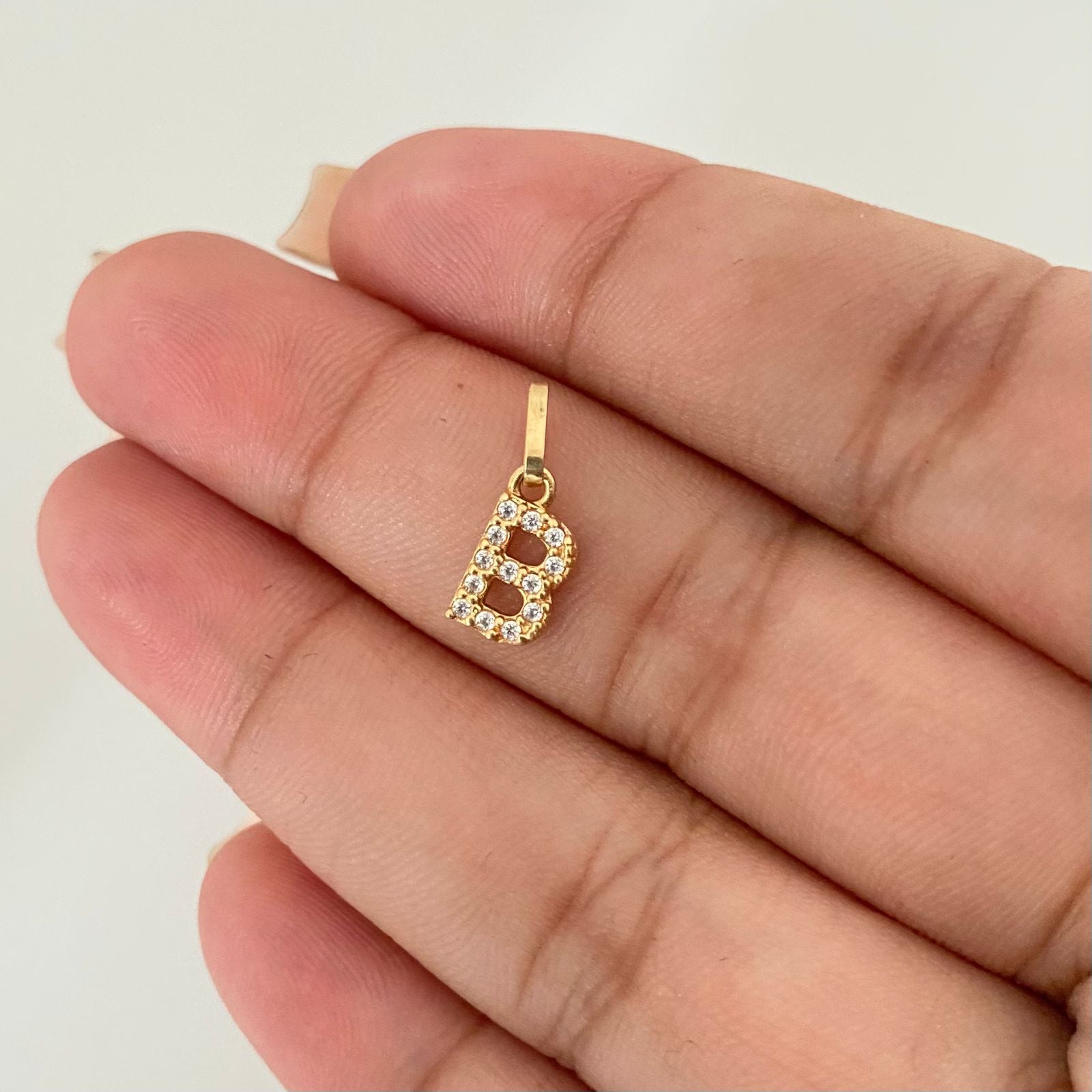 Dije letra B casting Oro amarillo 18k 0,6 Gr / 1,5 Cm