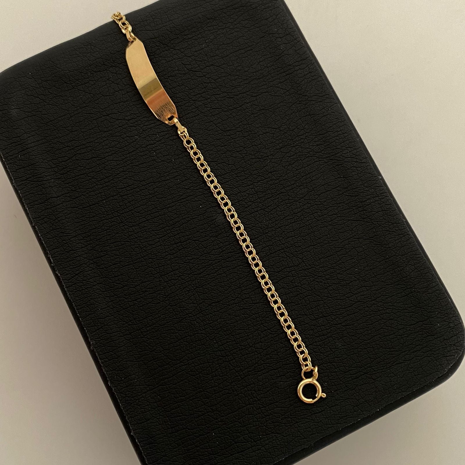 Pulso bebé Placa cuadrada aro seguido Oro amarillo 18k 1,20 Gr / 2,8 mm / 15 Cm Broche 0,30