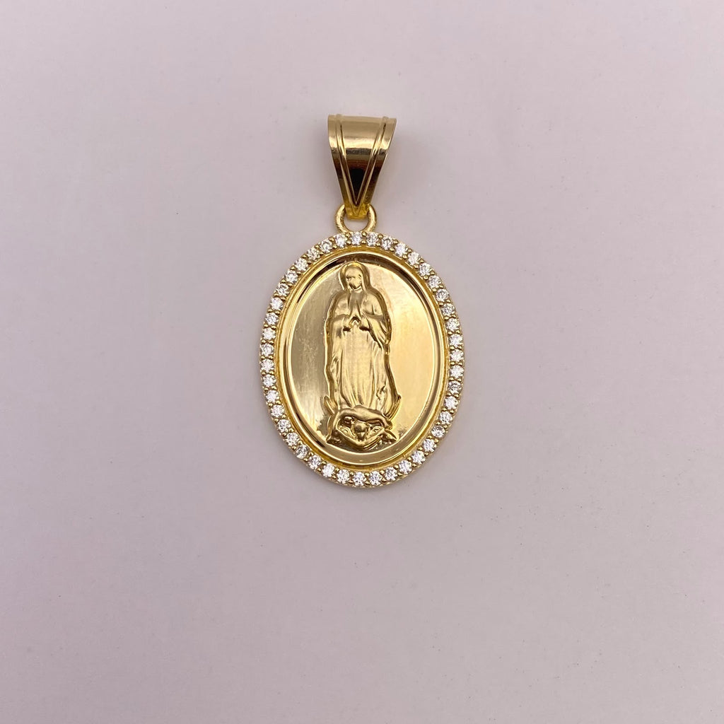 Dije It Virgen de guadalupe circones blancos Oro amarillo 18k +2 / 1,46 Gr / 15,7 mm / 1,7 Cm