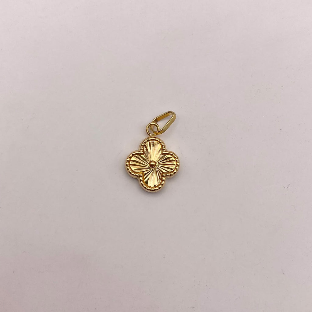 Dije trebol diamantado Oro amarillo 1,15 Gr / 2 Cm