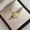 Dije San Benito Oro amarillo 18k 0,55 Gr / 10,3 mm / 1,9 Cm