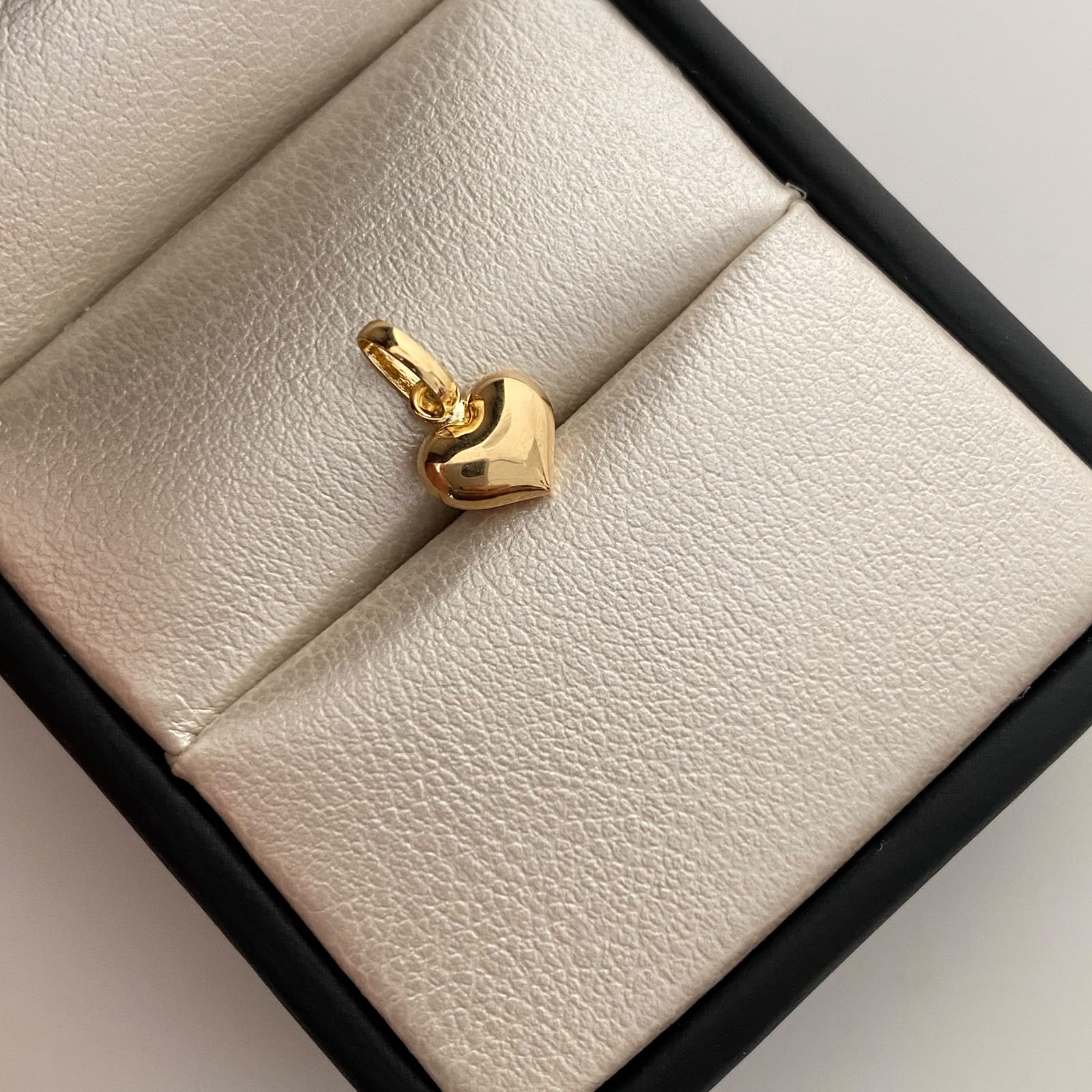Dije Corazon Inflado Oro amarillo 18k 0,35 Gr / 7,8 mm / 1,3 Cm