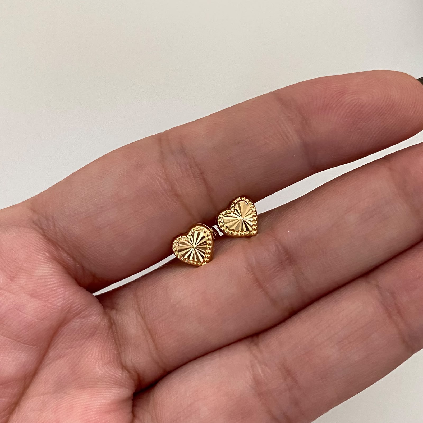 Topos corazon plano diamantado  Oro amarillo 18k 0,45 Gr / 7 mm