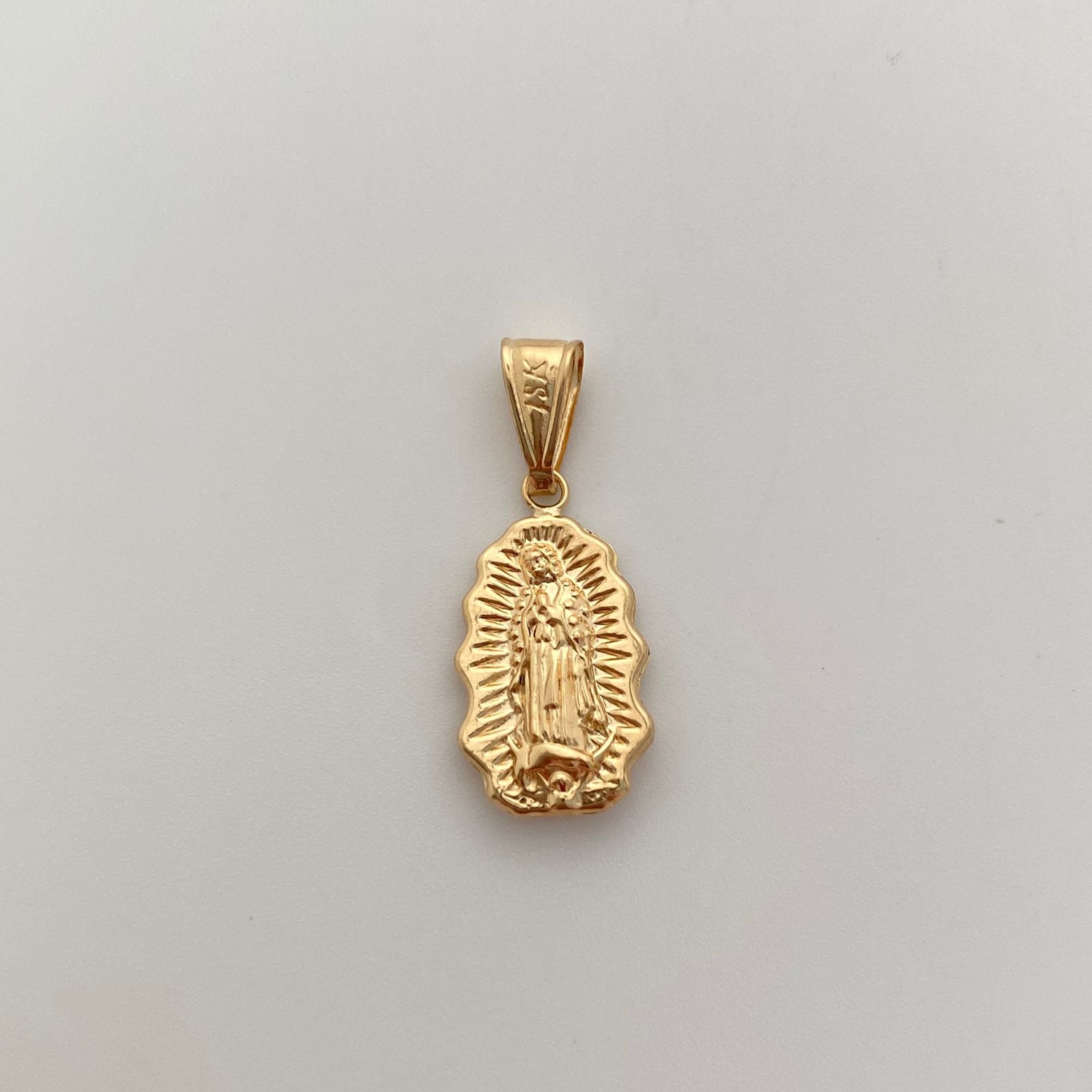 Dije Guadalupe silueta Oro amarillo 18k 1,3 Gr / 12,8 mm / 3 Cm