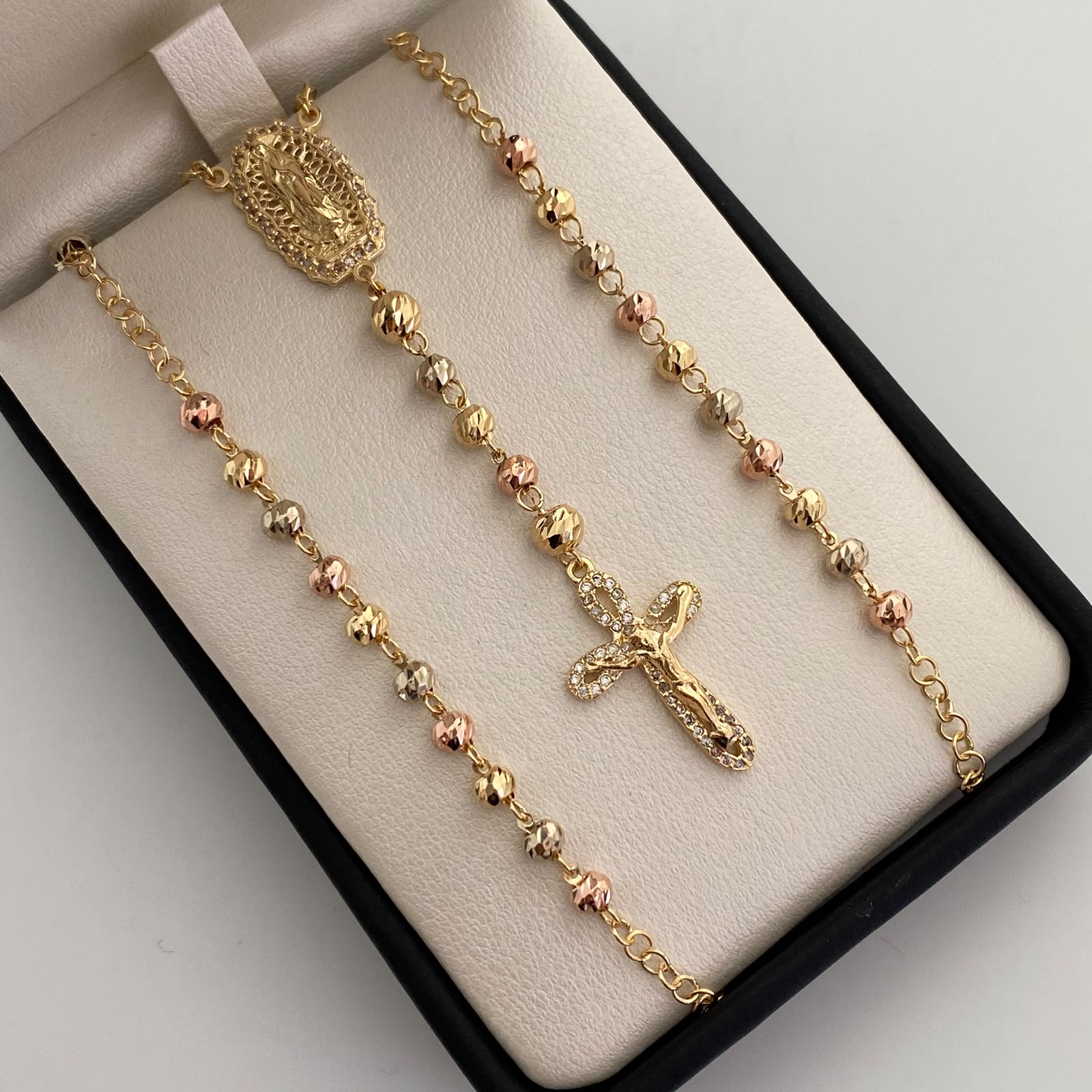 Rosario Virgen de Guadalupe Casting Tres oros 18k 12,40 Gr / 4 mm / 50 Cm Broche 0,40