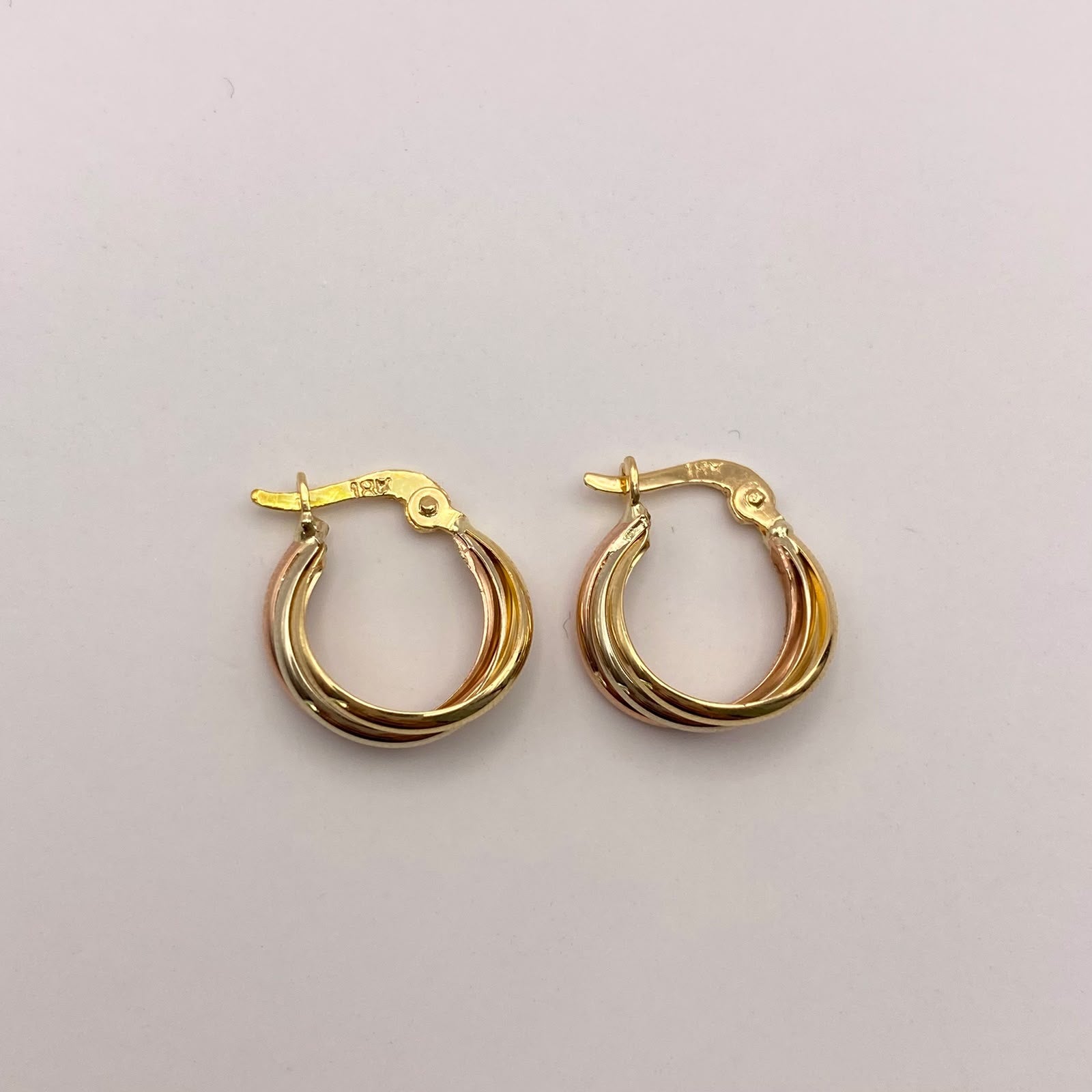 Candonga lisa Tres oros 18k 1,6 Gr / 1,8 Cm
