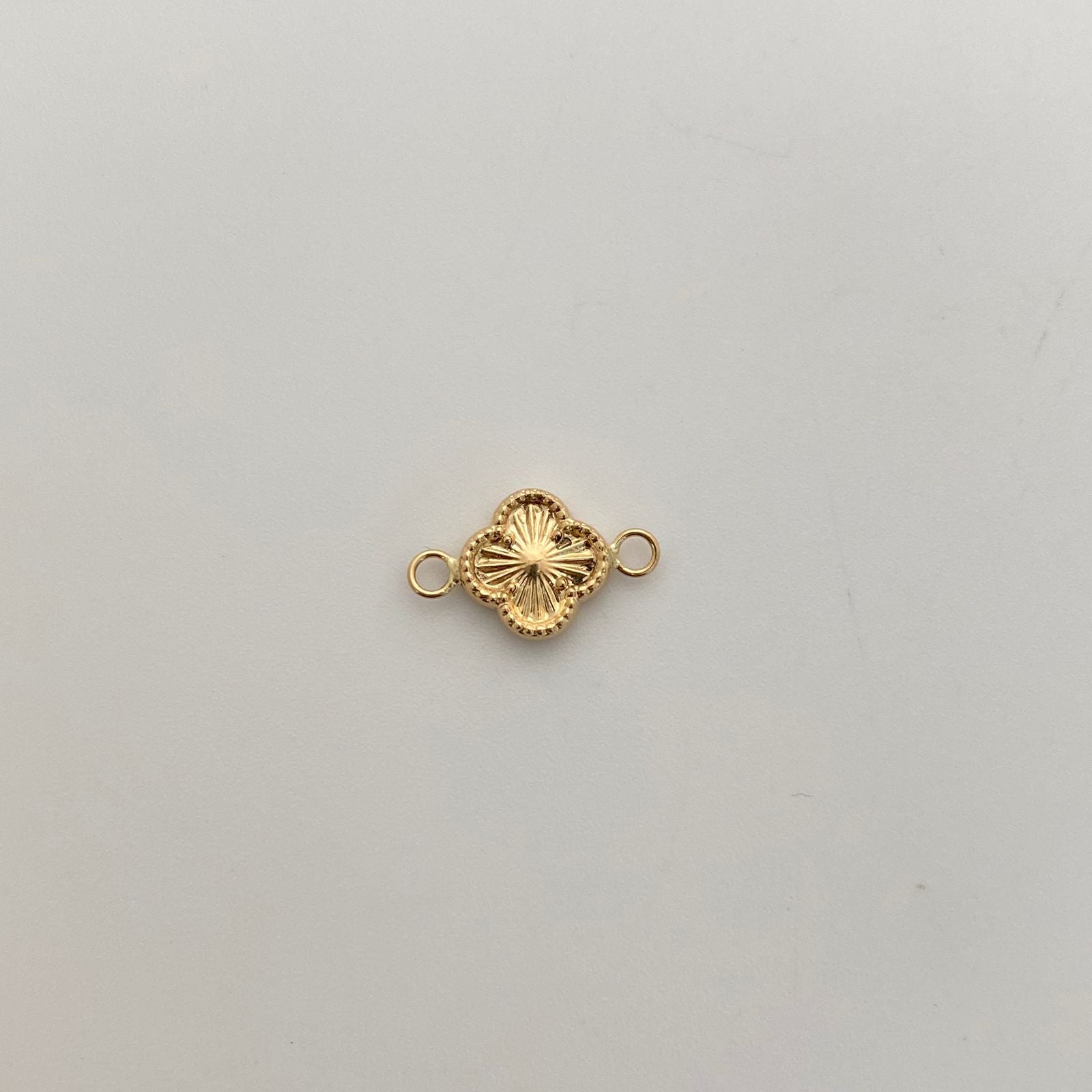Herraje Trebol Diamantado Oro amarillo 18k 0,4 Gr / 1,5 Cm