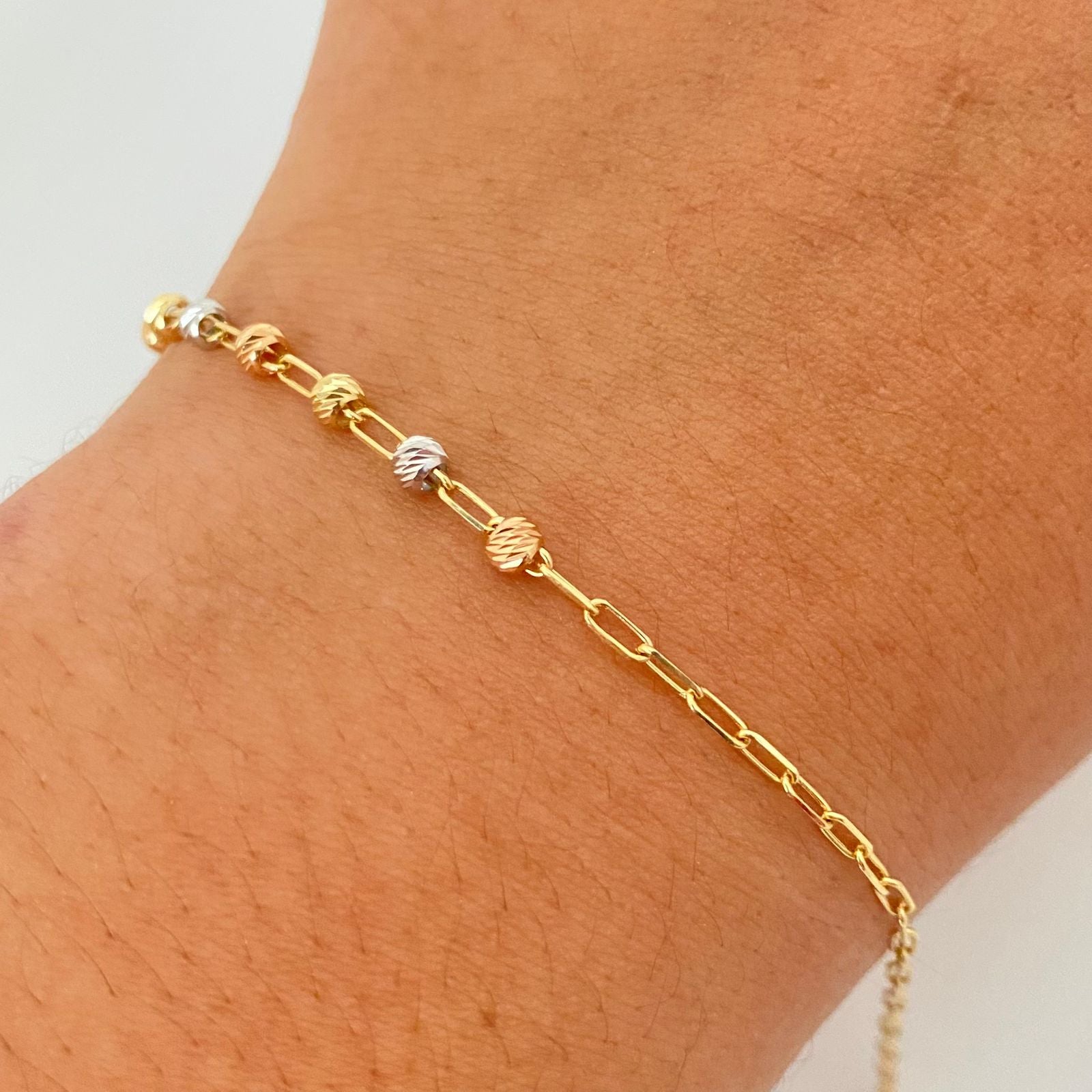 Pulso It cajón balines diamantados Tres oros 18k +4 / 2,40 Gr / 3,3 mm / 18 Cm