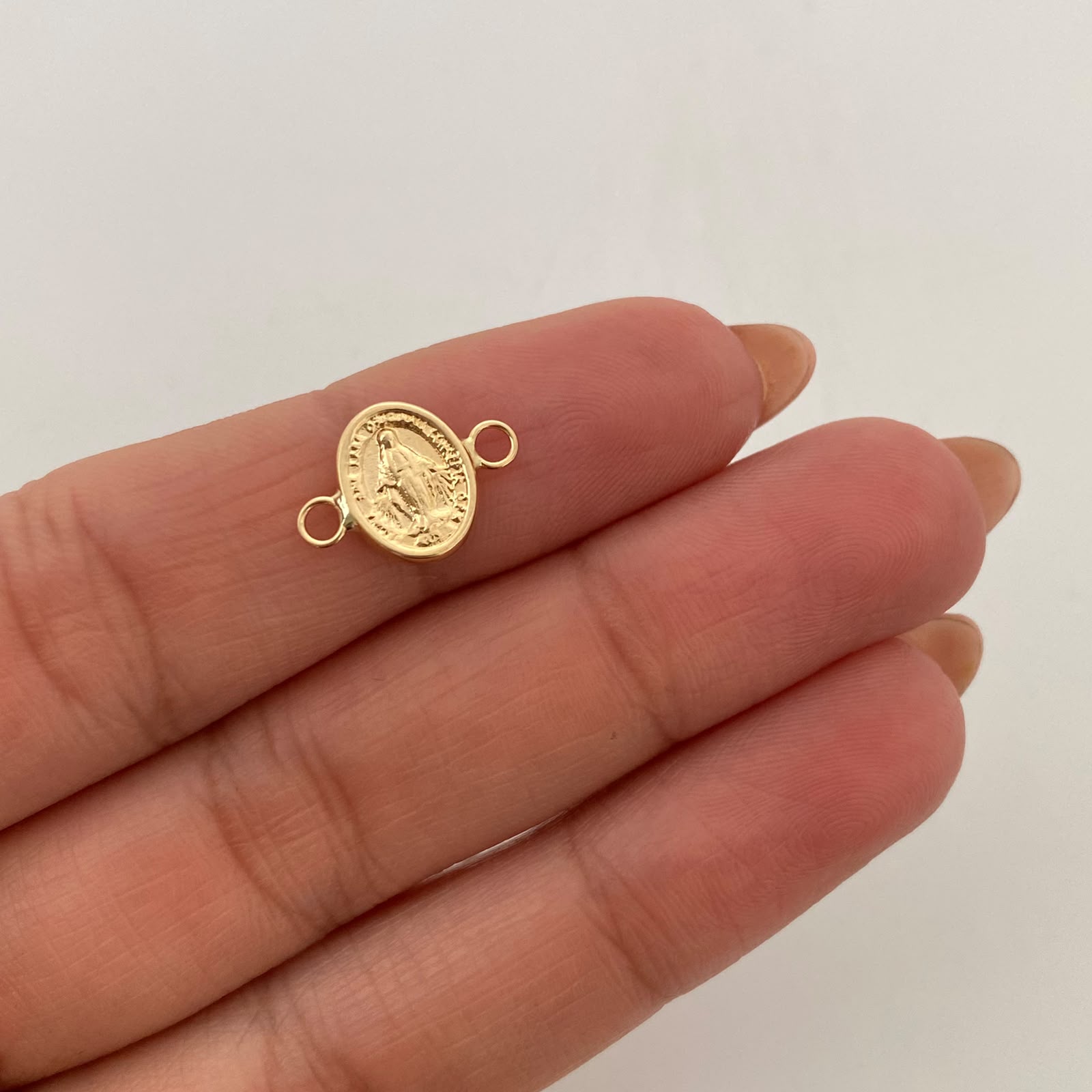 Herraje Virgen Milagrosa Oro amarillo 18k 0,45 Gr / 1,5 Cm