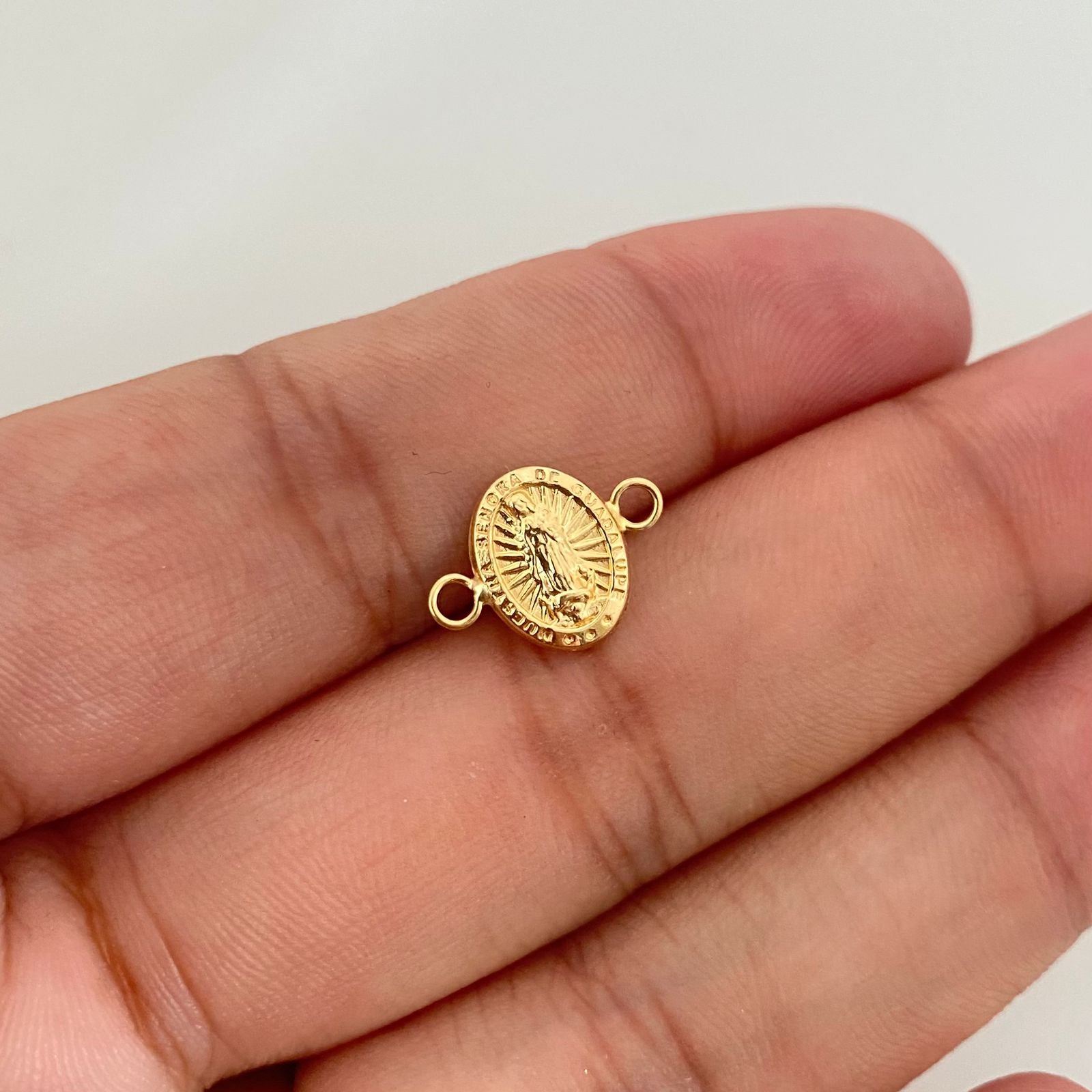 Herraje virgen guadalupe ovalado Oro amarillo 18k 0,50 Gr / 1,0 Cm