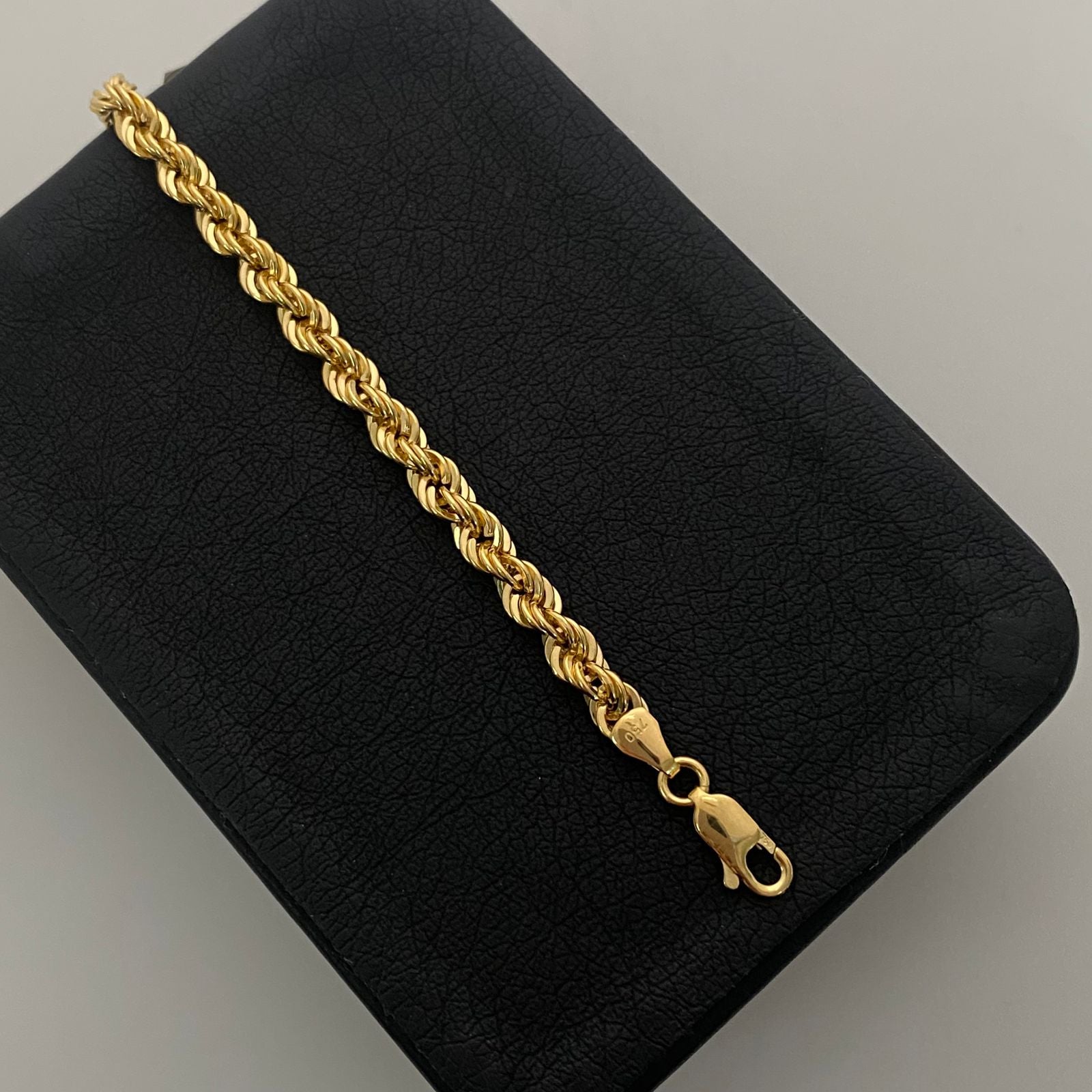 Pulso It Lazo  Oro amarillo 18k +1 / 4,90 Gr / 4,7 mm / 19,5 Cm