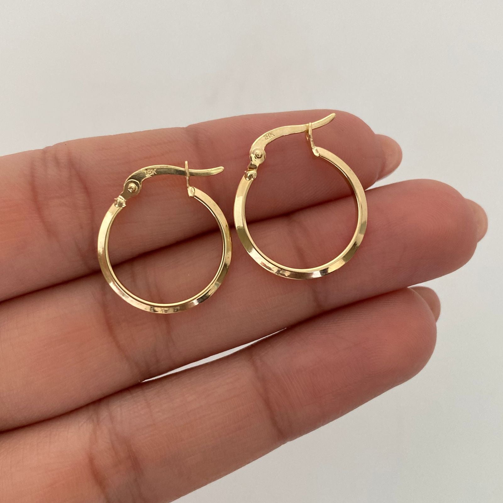 Candonga Lisa Media Caña Oro amarillo 18k 1 Gr / 1,9 Cm