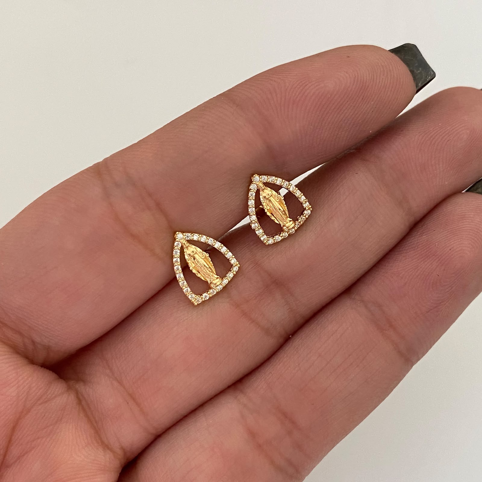 Topos Triangulo Casting Virgen Milagrosa Oro amarillo 18k 1,1 Gr / 8,3 mm