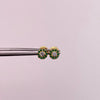 Topos Ciculo borde verde centro blanco Oro amarillo 18k 0,75 Gr / 5,4 mm