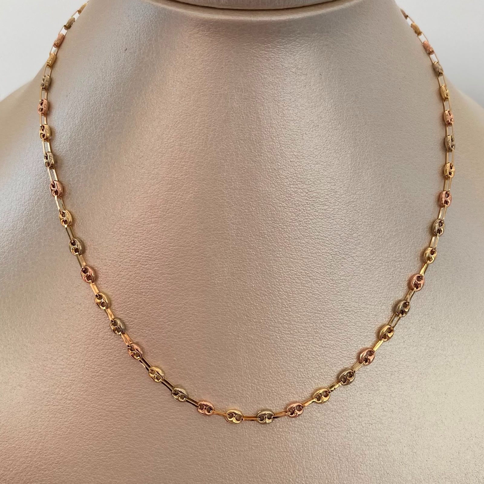 Cadena Baby Gc Liso Tres oros 18k 5,20 Gr / 3,5 mm / 50 Cm Broche 0,30
