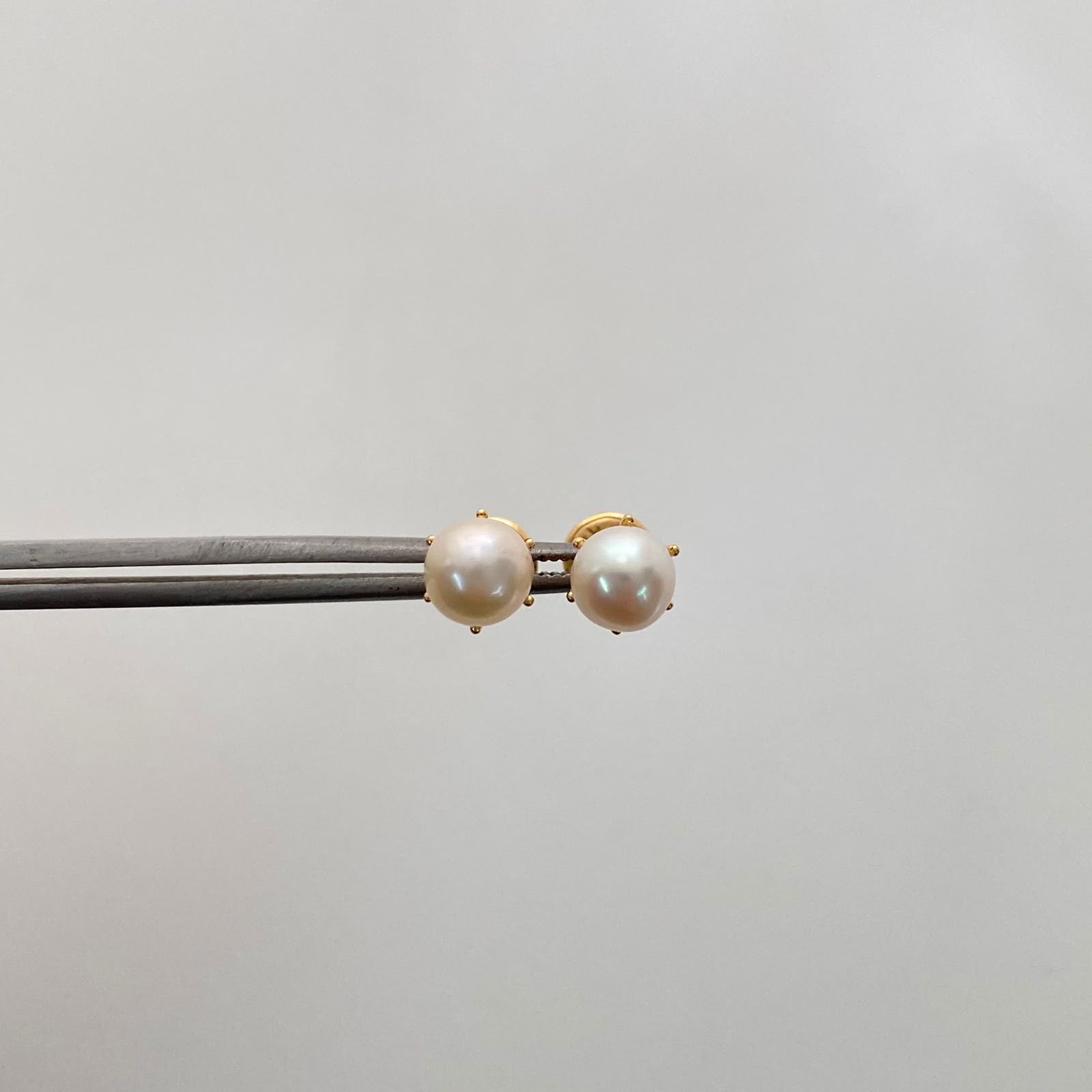 Topos Perla Oro amarillo 18k 1,25 Gr / 5,6 mm