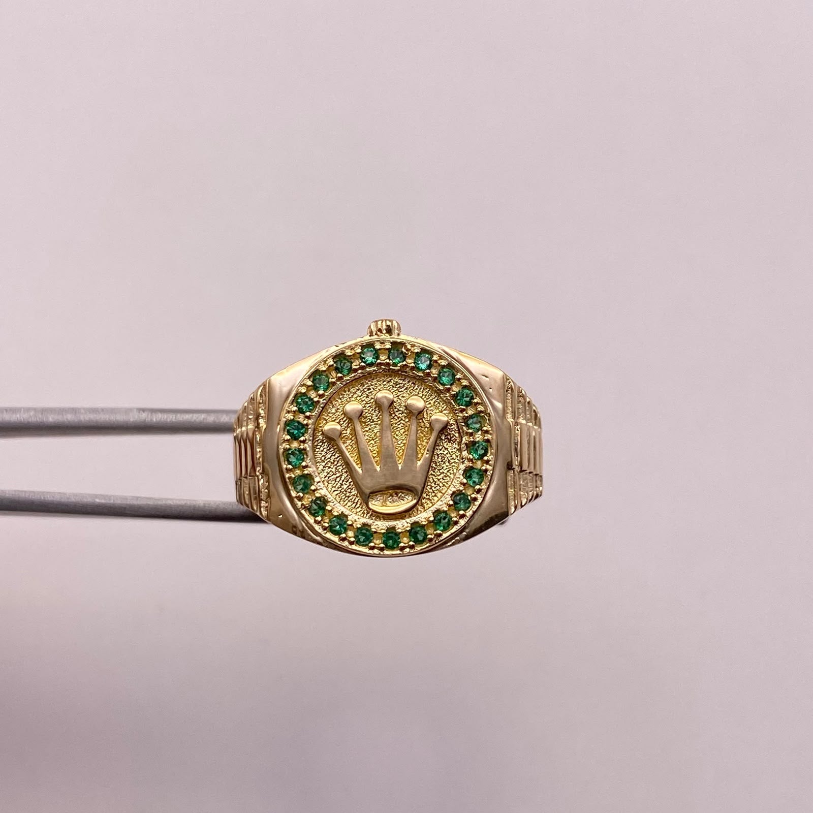 Anillo Rx circones verdes Oro amarillo 18k / Talla 8 / 7,46 Gr / 5,4 mm