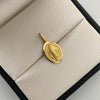 Dije It Virgen Milagrosa Oro amarillo 18k +4 / 1,9 Gr / 11,2 mm / 2,1 Cm
