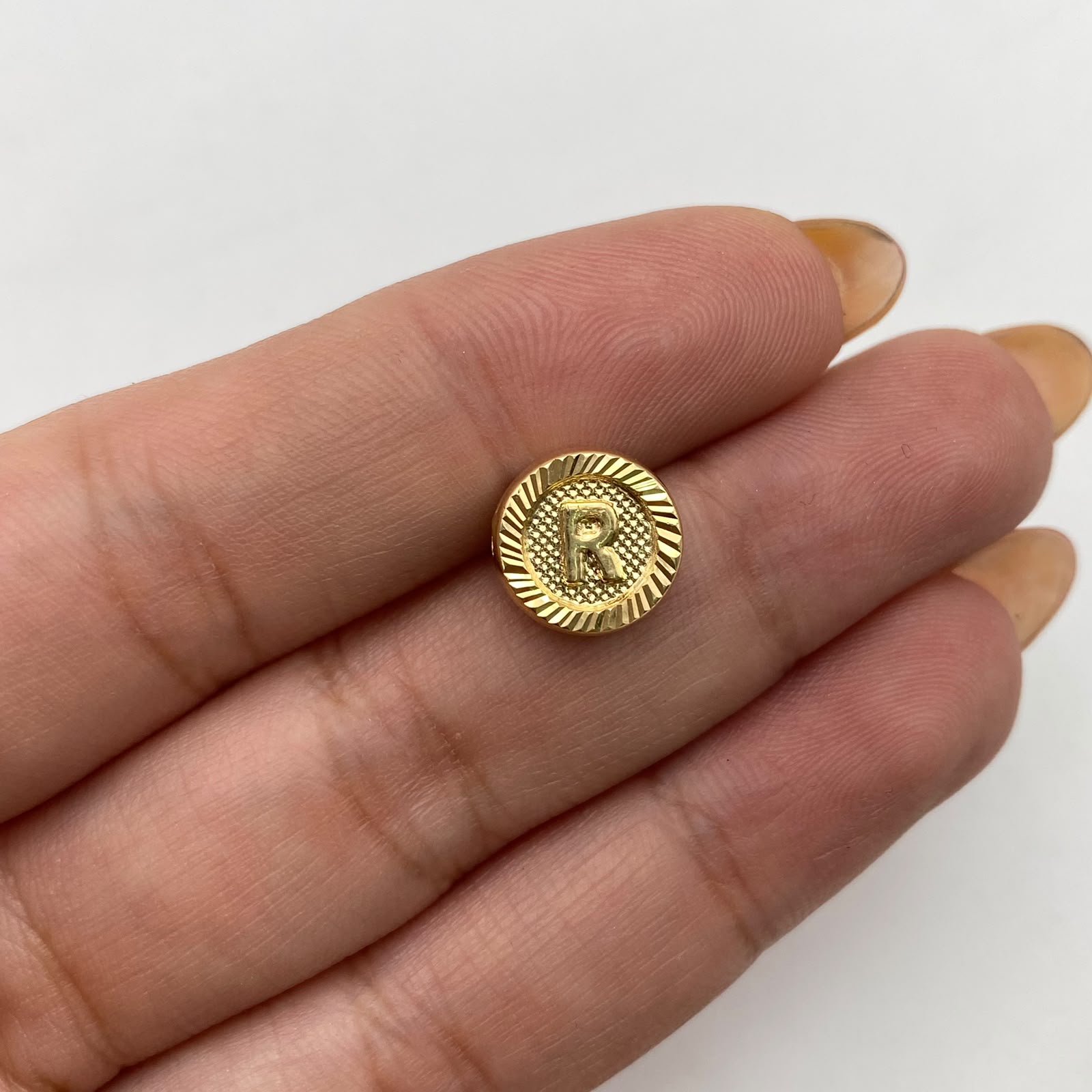 Herraje tambor letra R Oro amarillo 0,6 Gr / 1 Cm