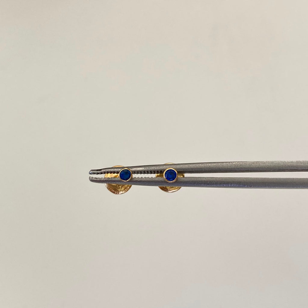 Topos Circon Azul oscuro Oro amarillo 18k 0,35 Gr / 3 mm