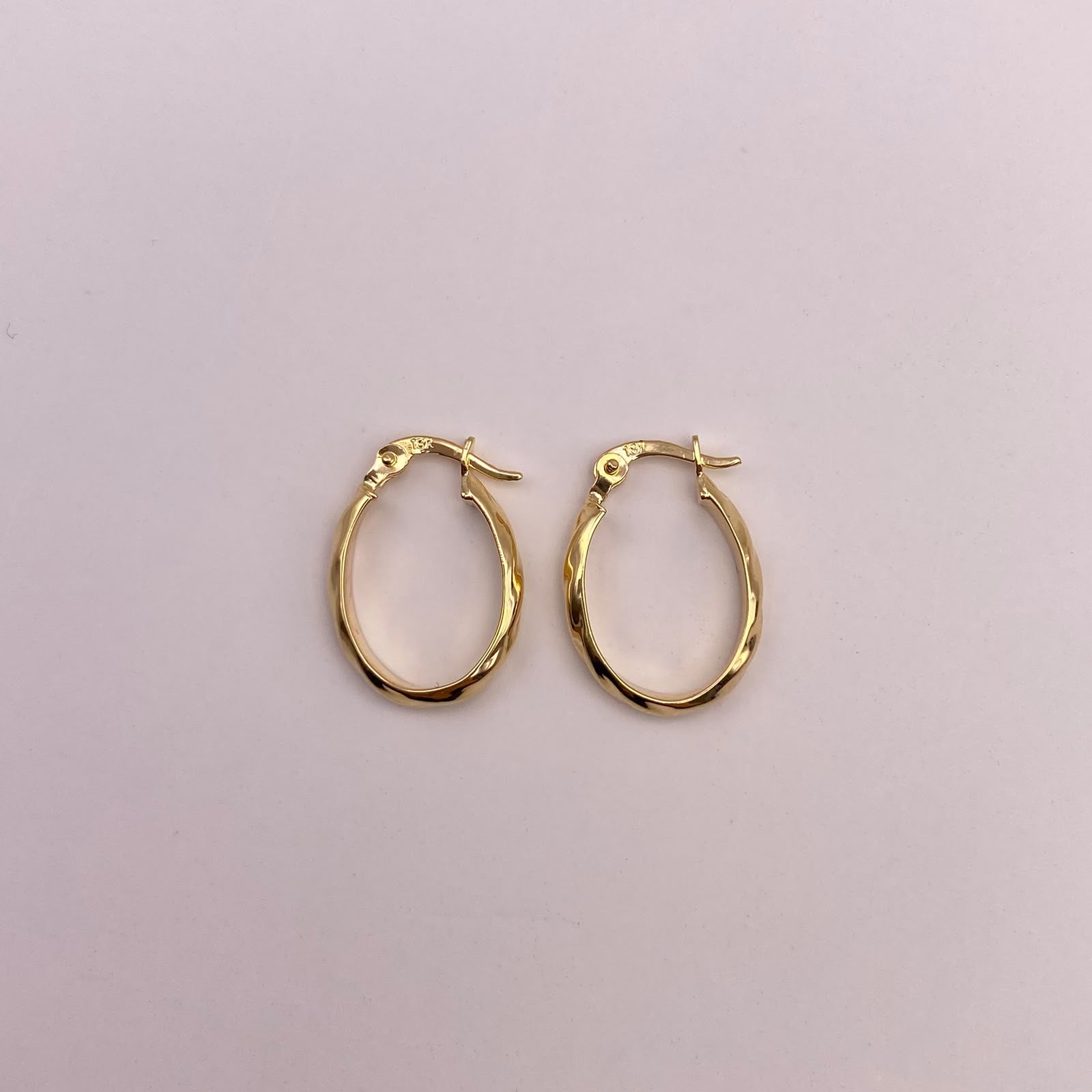 Candonga ovalada Oro amarillo 18k 1,19 Gr / 1,8 Cm