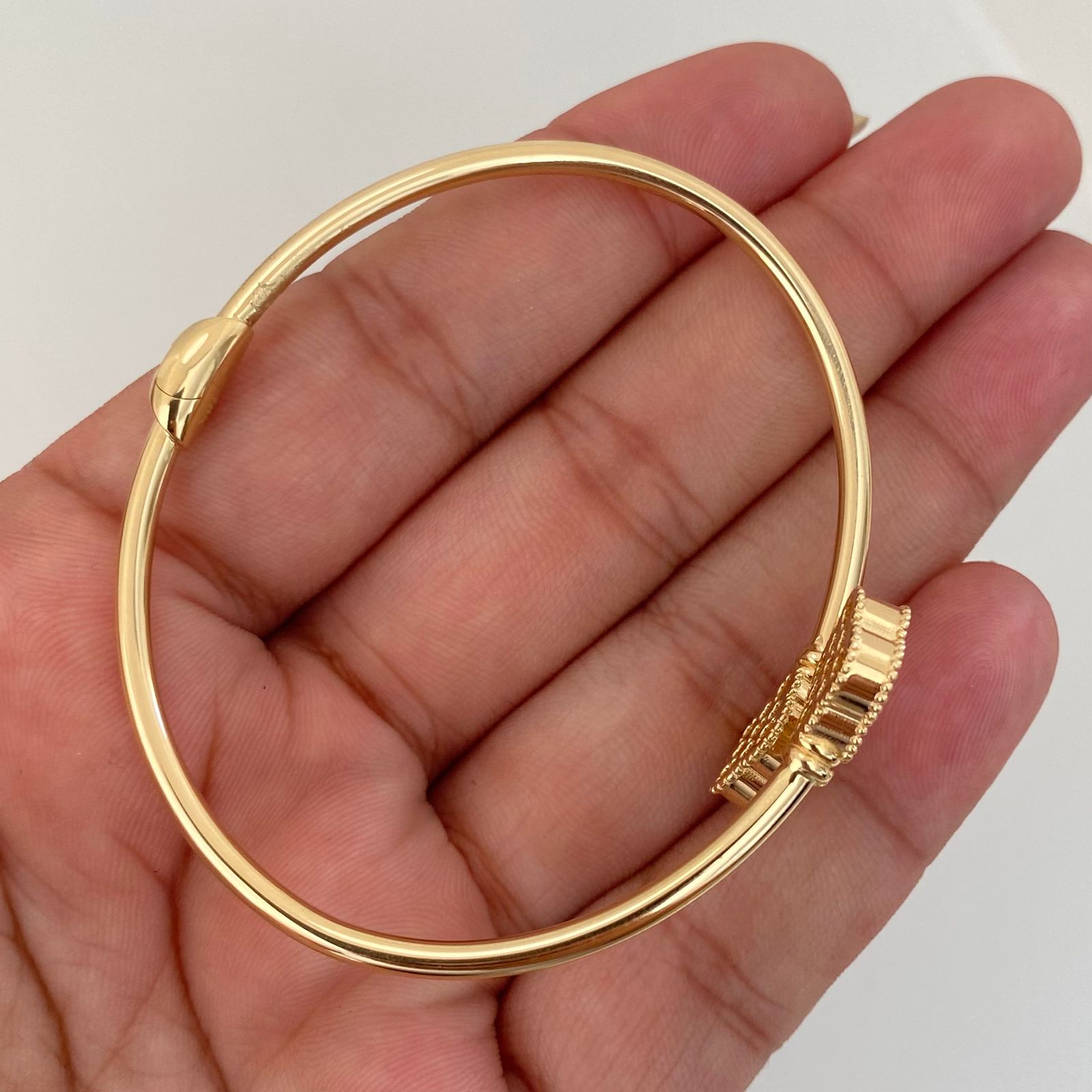 Aro It trebol fondo diamantado Oro amarillo 18k +4 / 7,0 Gr / 2,5 mm / 18 Cm