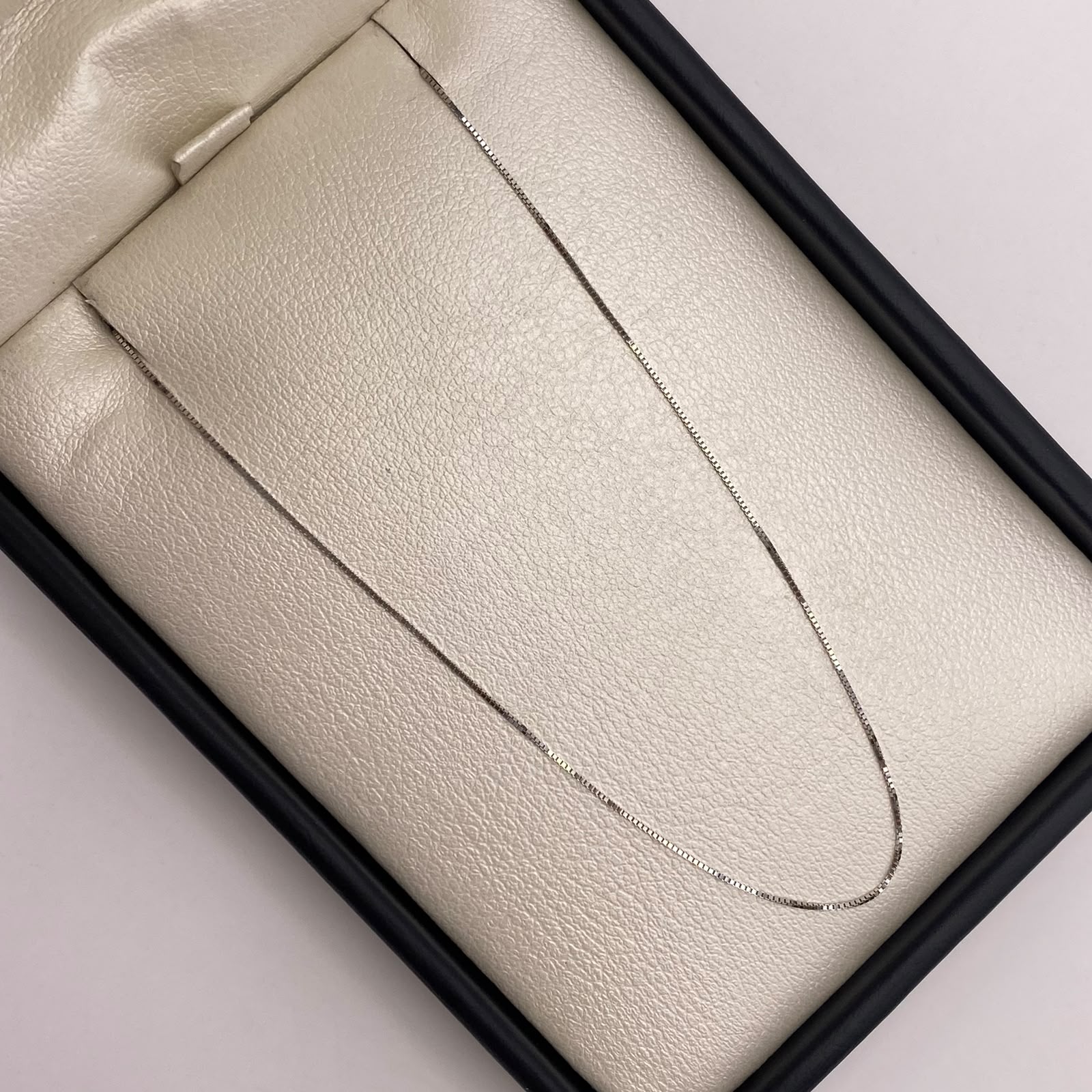 Cadena It Veneciana Oro blanco 18k +2 / 1,15 Gr / 0,5 mm / 50 Cm