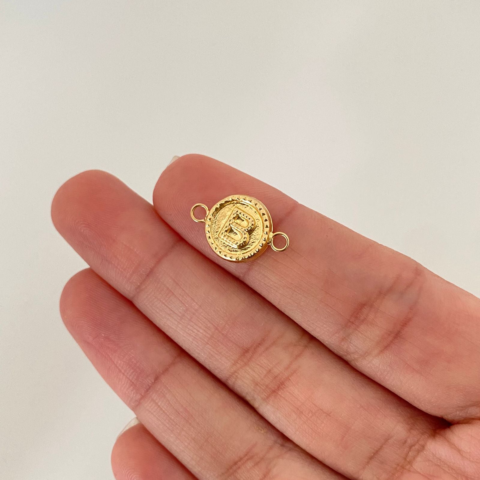Herraje letra B Oro amarillo 18k 0,65 Gr / 1,5 Cm