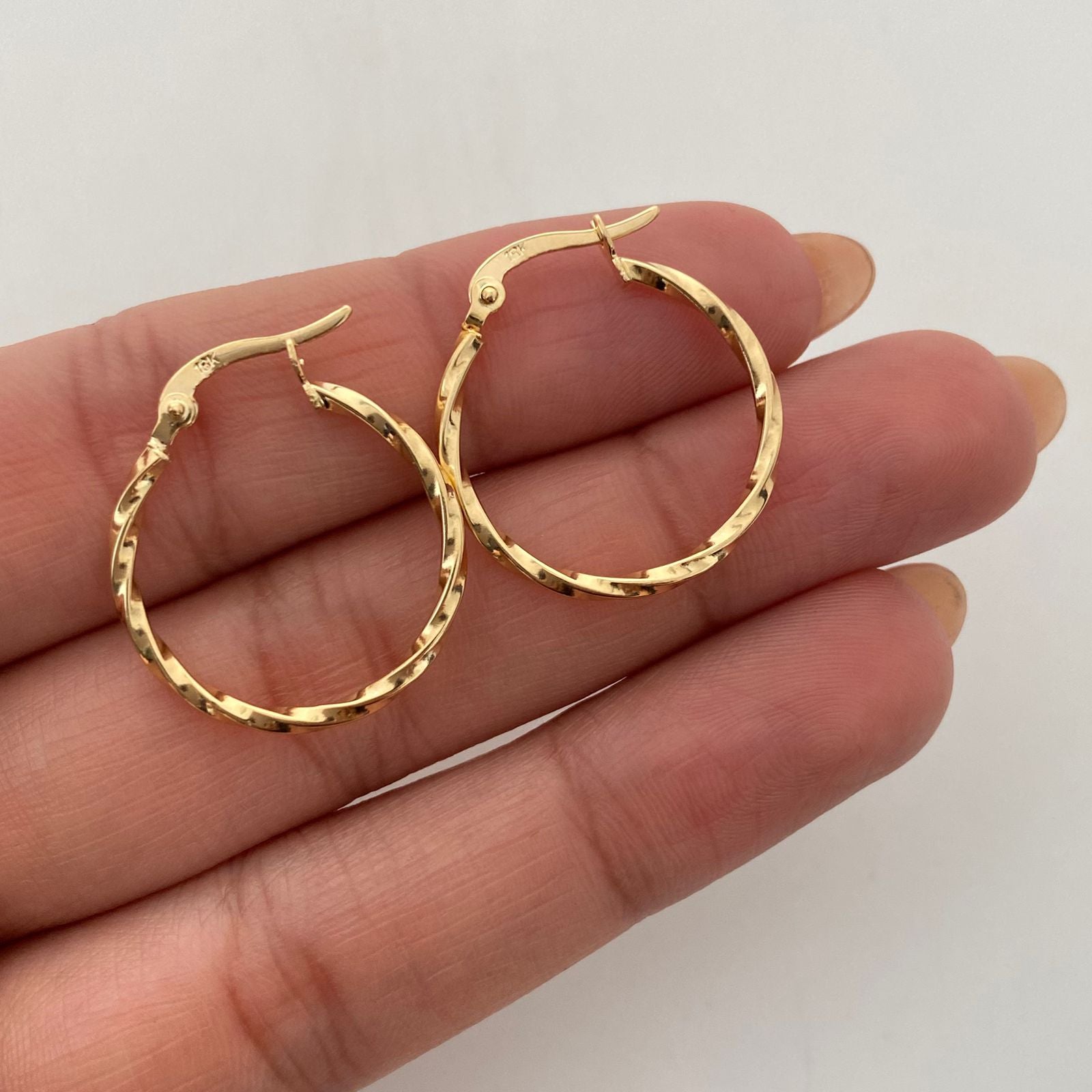Candonga Entorchada Oro amarillo 18k 1,1 Gr / 2,3 Cm