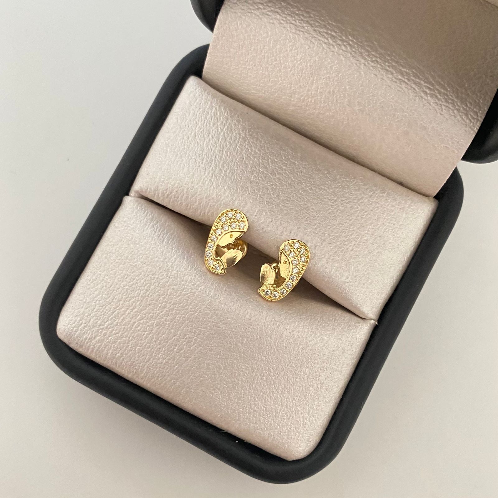 Topos virgen orando casting Oro amarillo 18k 1,35 Gr / 5,7 mm