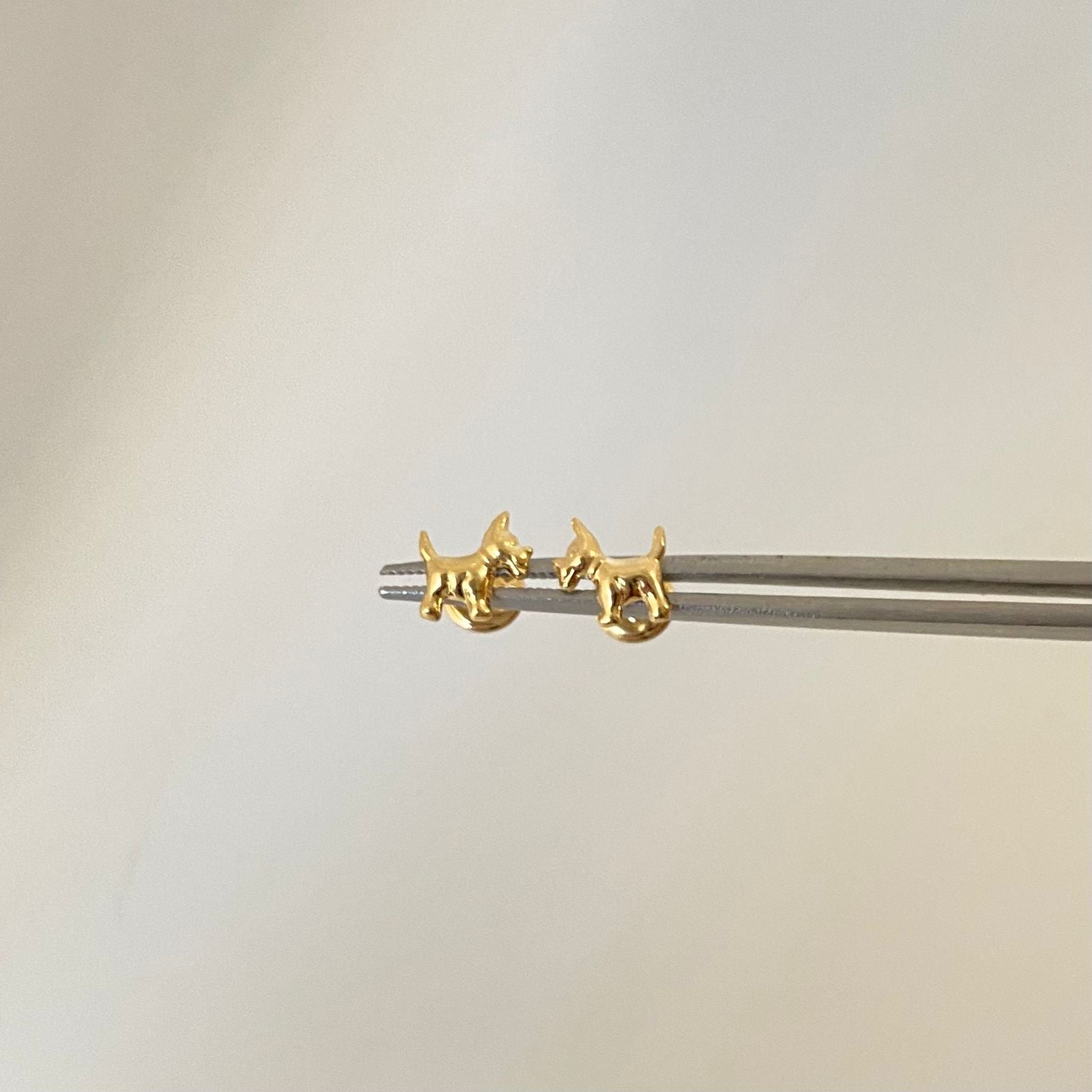 Topos perro lisos Oro amarillo 18k 0,55 Gr / 7,2 mm