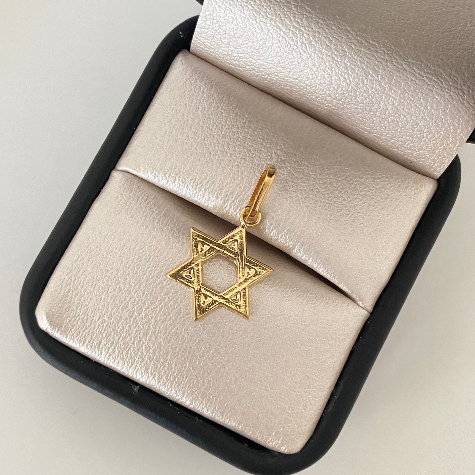 Dije estrella david Oro amarillo 18k 1,0 Gr / 2,5 Cm