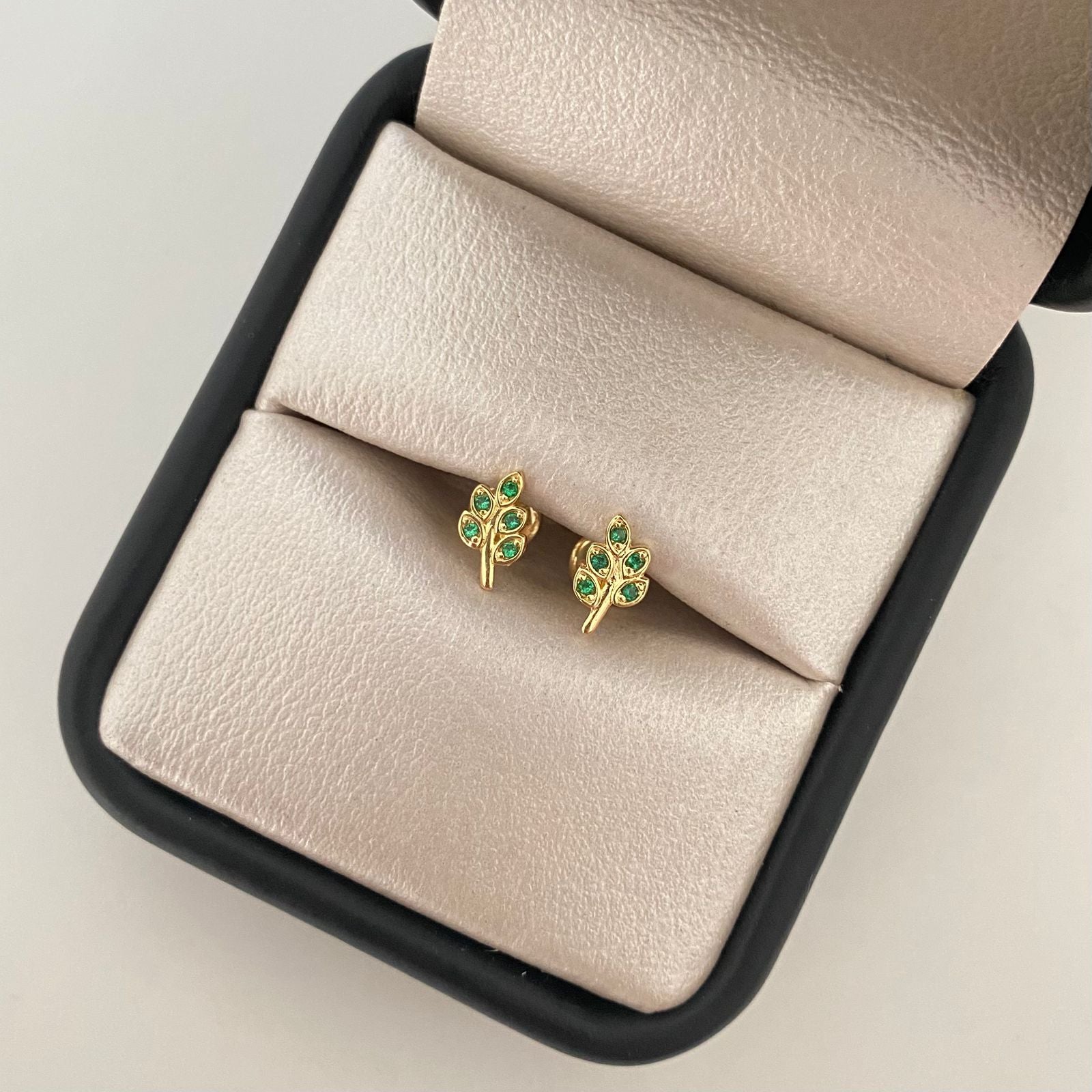 Topos hoja casting verde Oro amarillo 18k 0,85 Gr / 4,8 mm