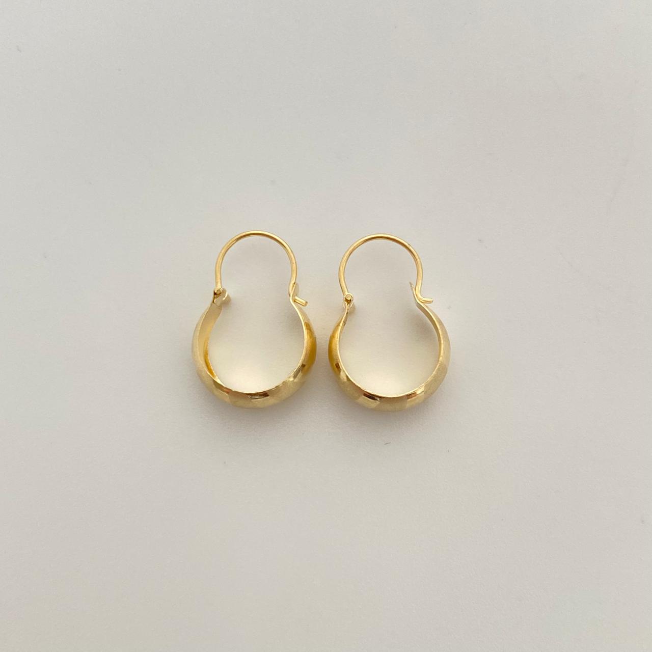 Candonga lisa diamantada  Oro amarillo 18k 1 Gr / 1,7 Cm