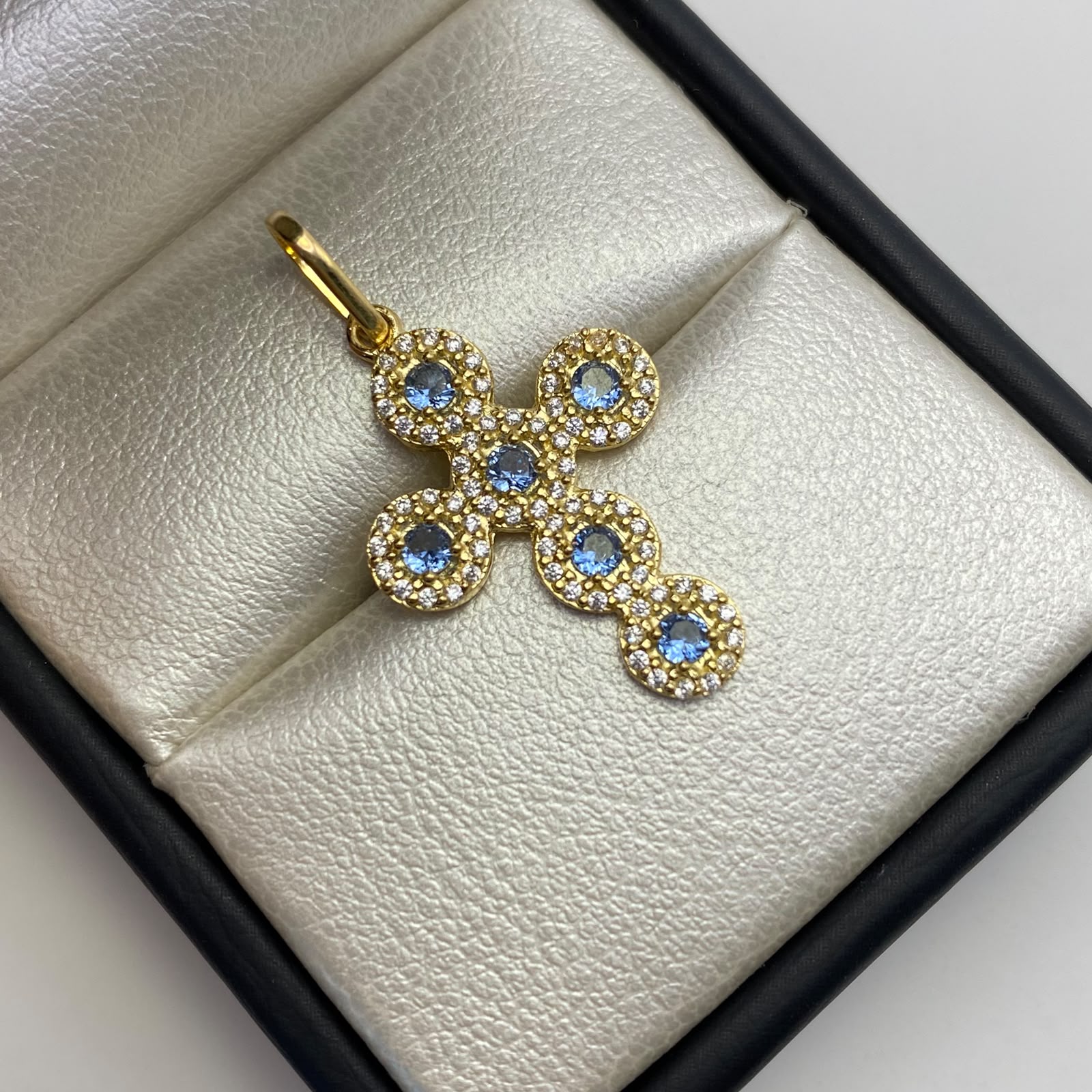 Dije Cruz Casting Azul Oro amarillo 18k 2,35 Gr / 17,7 mm / 3 Cm