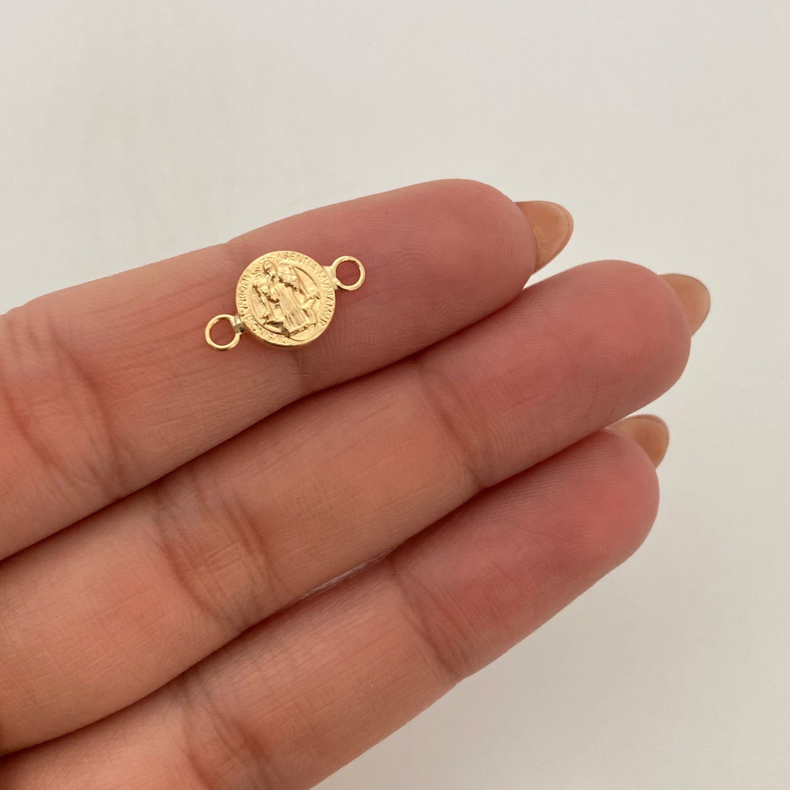 Herraje San Benito Oro amarillo 18k 0,3 Gr / 1,4 Cm