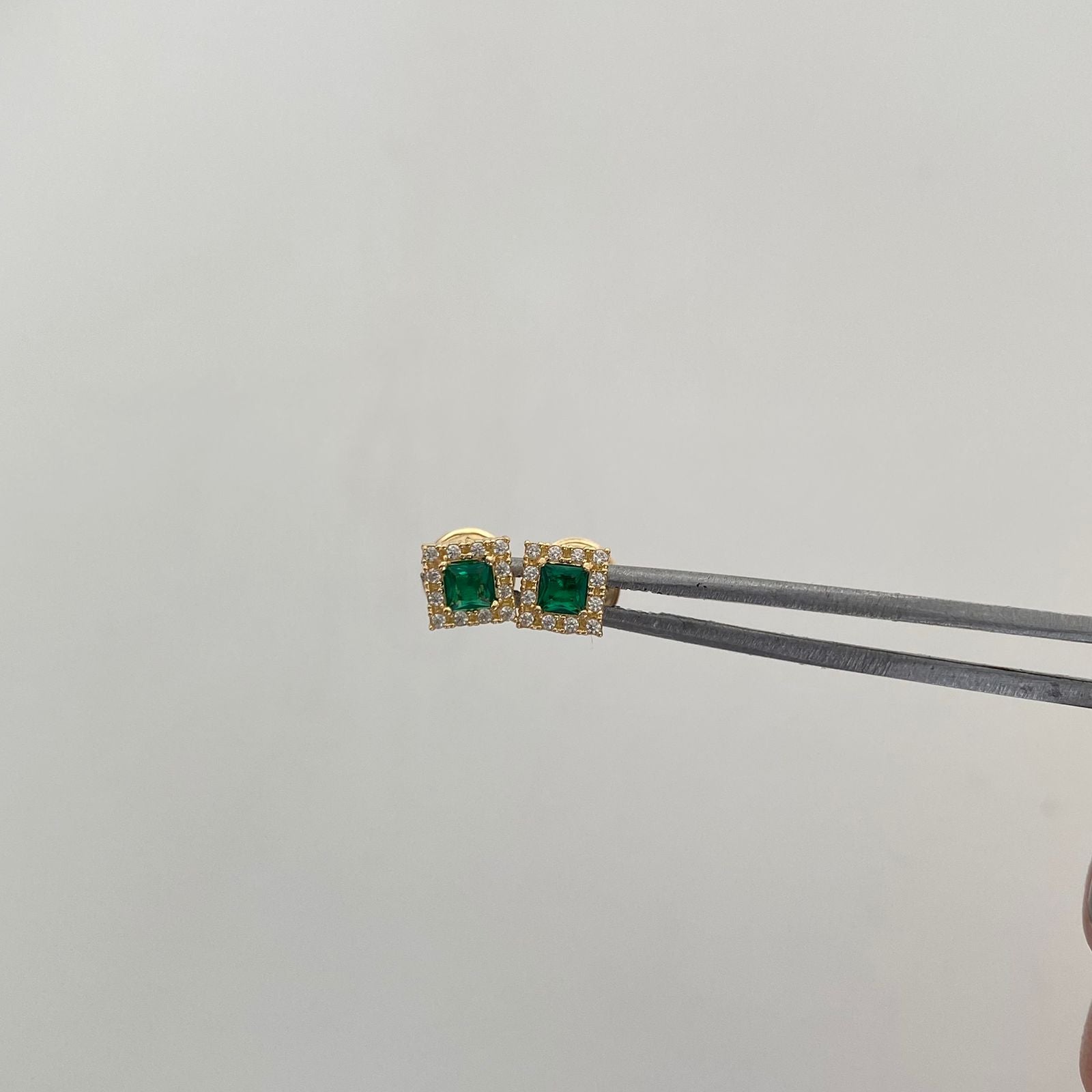 Topos Cuadrados circones blancos y verde Oro amarillo 18k 0,75 Gr / 4,8 mm