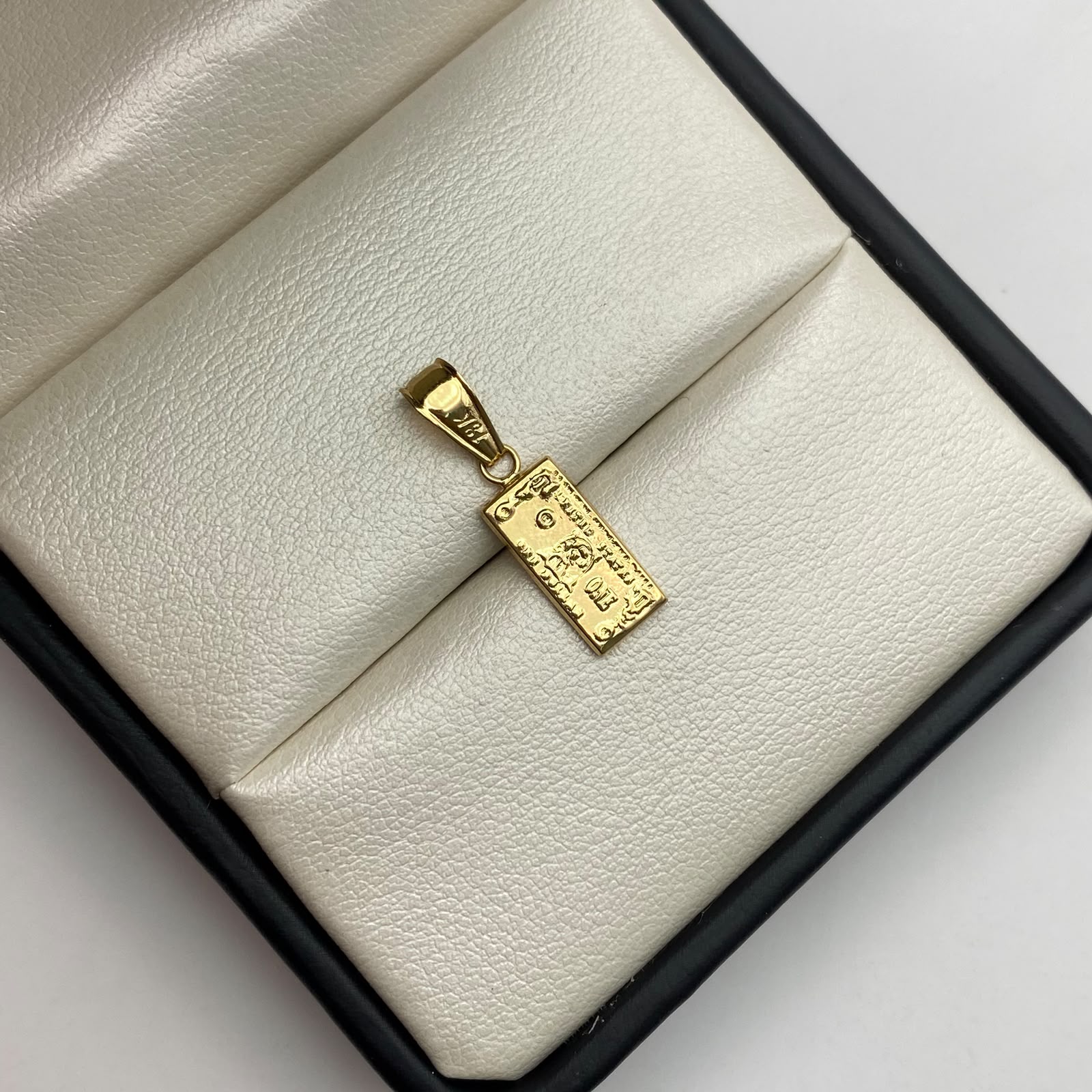 Dije dolar Oro amarillo 18k 1,10 Gr / 9,4 mm / 2,5 Cm