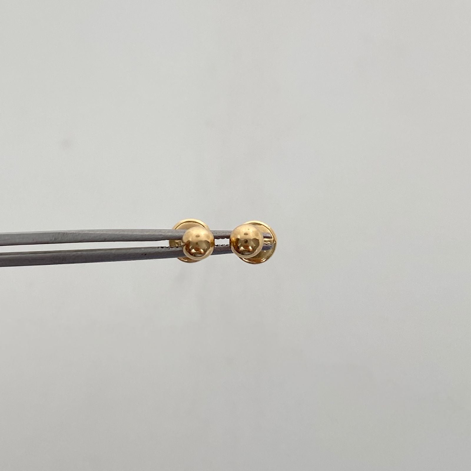 Topos Bola Lisa 4mm Oro amarillo 18k 0,45 Gr