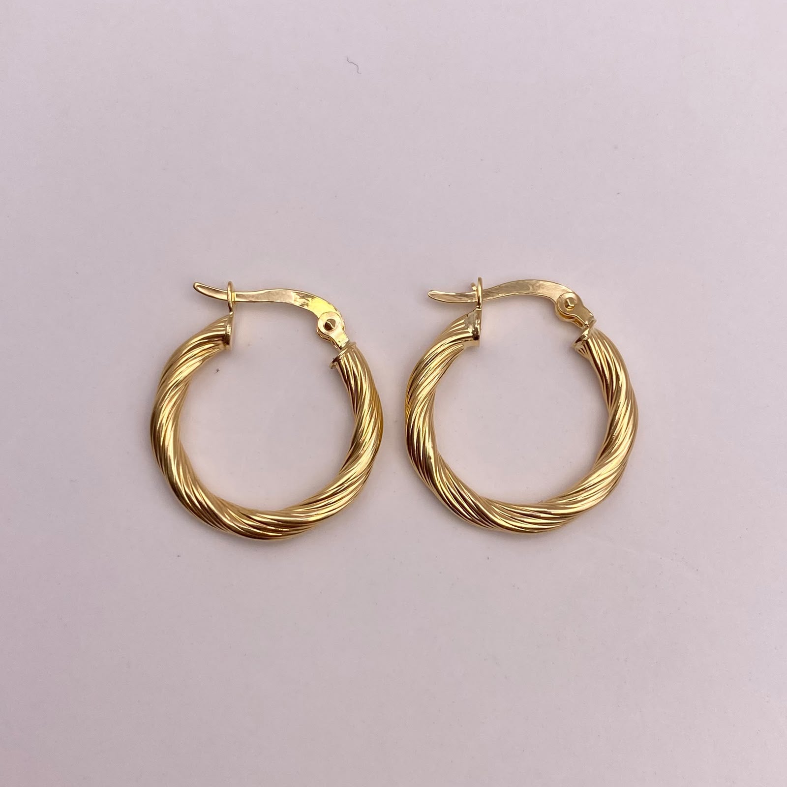 Candonga entorchadas Oro amarillo 18k 1,89 Gr / 2 Cm
