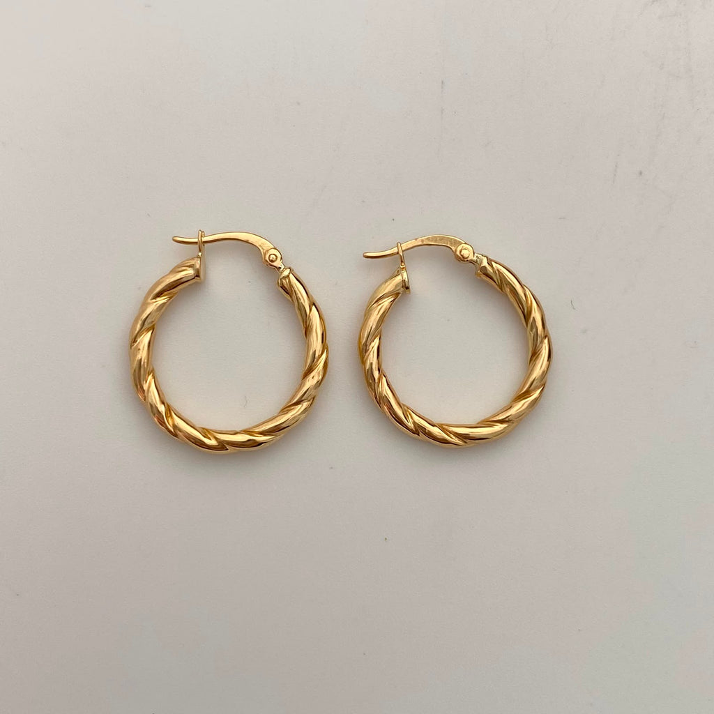 Candonga Entorchada Oro amarillo 18k 2 Gr / 2,4 Cm