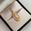 Dije Virgen de Guadalupe Silueta Casting Oro amarillo y Oro blanco 18k 2,05 Gr / 11,2 mm / 2,6 Cm