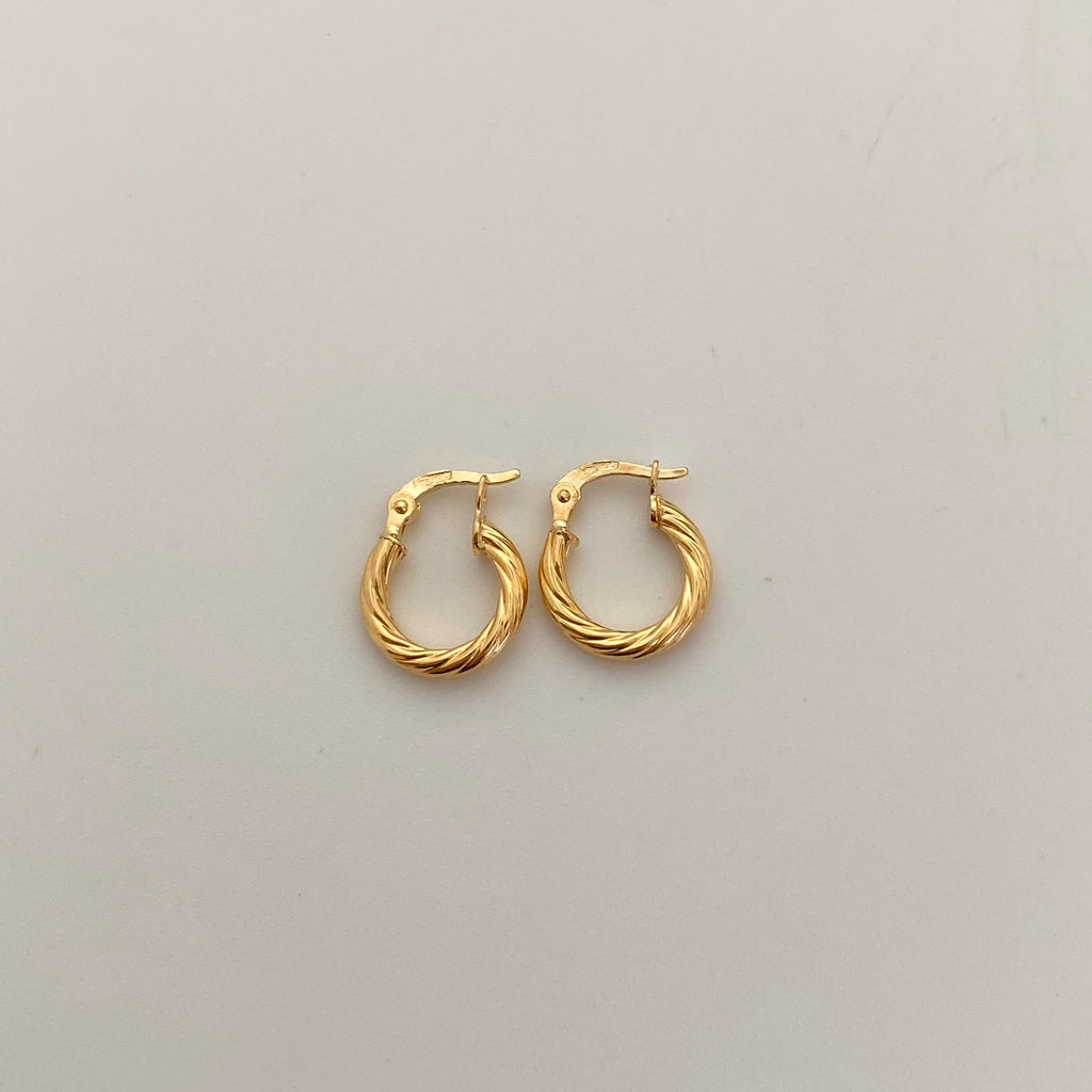 Candonga Entorchada Oro amarillo 18k 1,25 Gr / 1,5 Cm