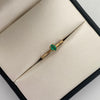 Anillo Solitario Esmeralda Ovalada Oro amarillo 18k / Talla 6 1/2 / 1,05 Gr / 1,4 mm