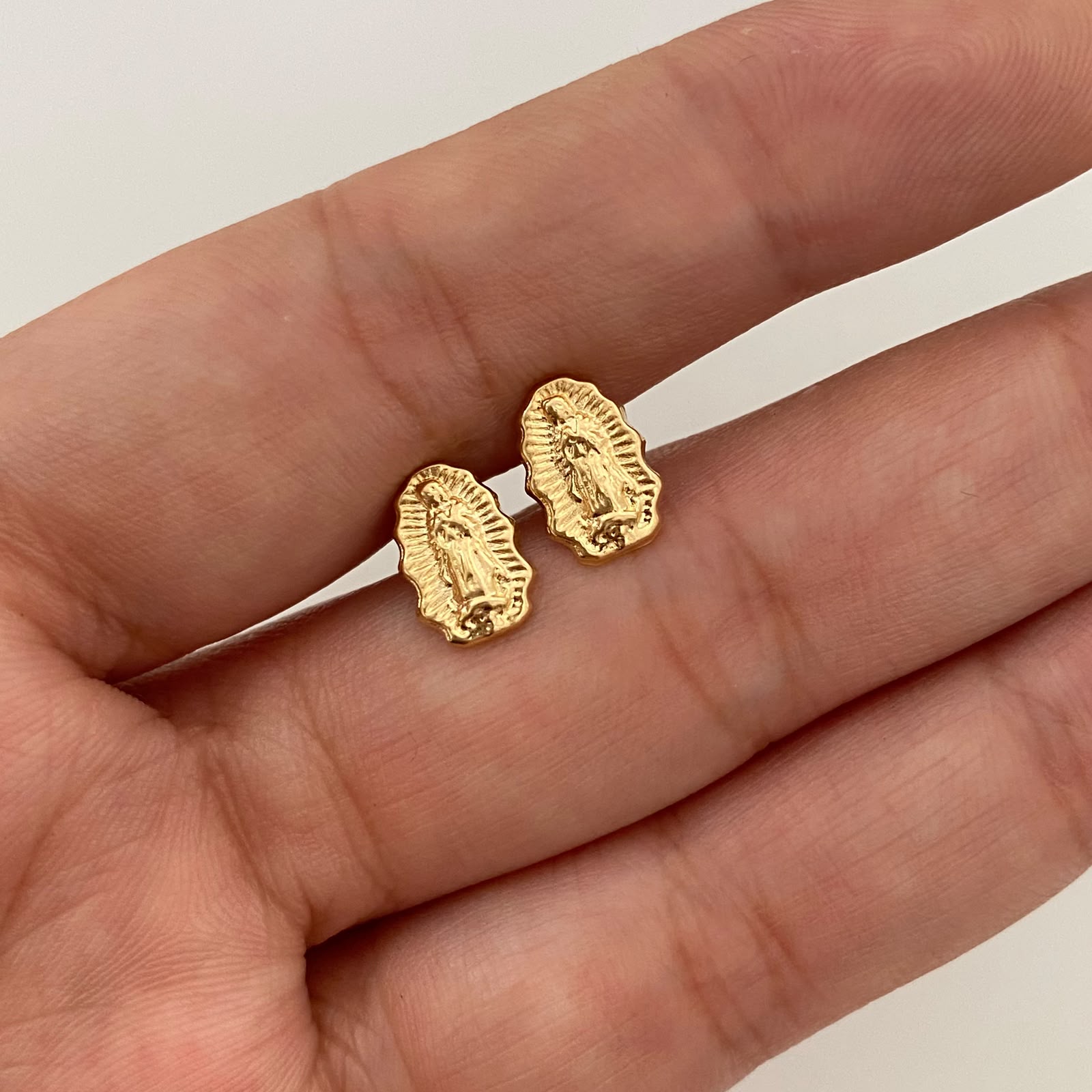 Topos Guadalupe Silueta Oro amarillo 18k 0,8 Gr / 6,9 mm
