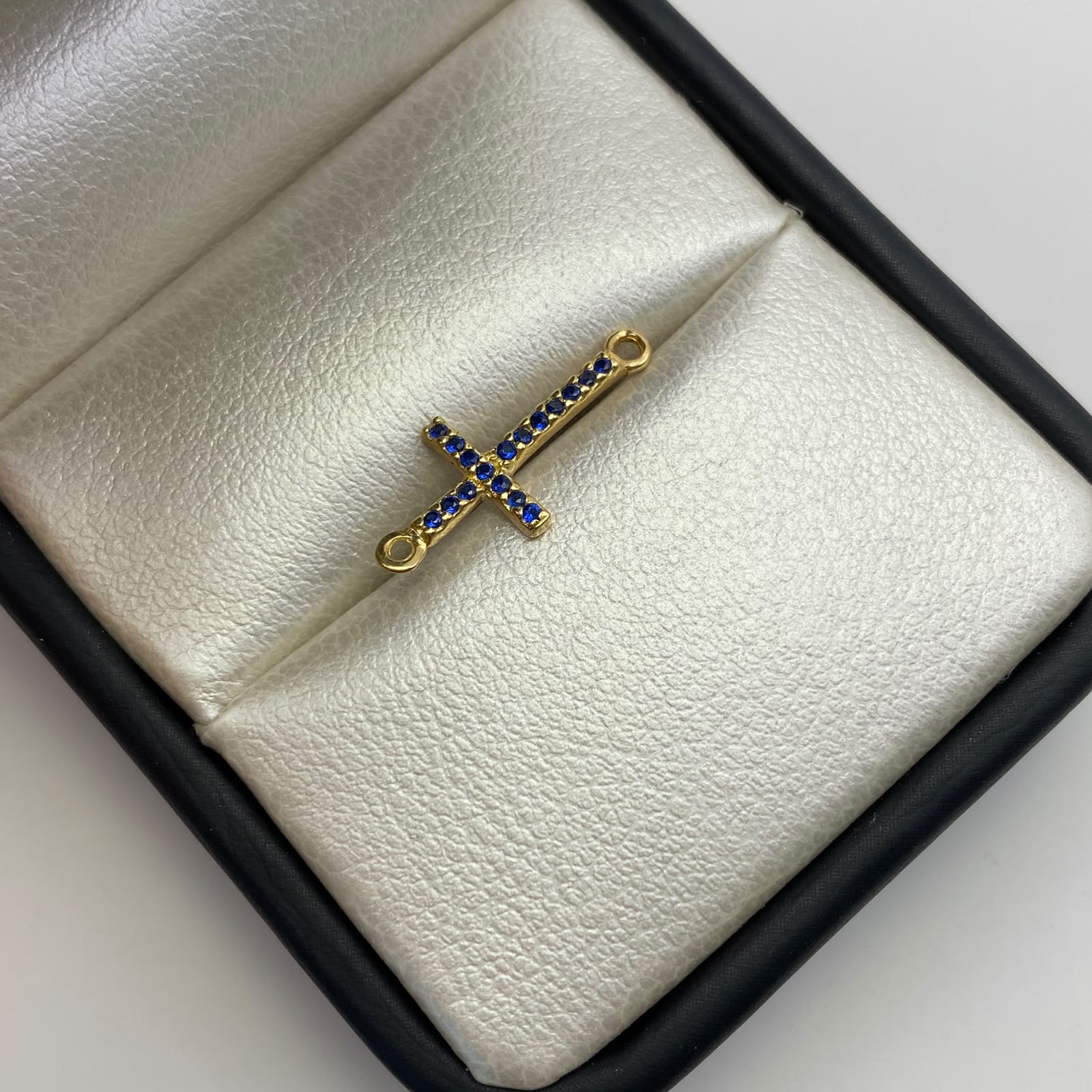 Herraje Cruz Casting Azul Oro amarillo 18k 0,6 Gr / 2 Cm
