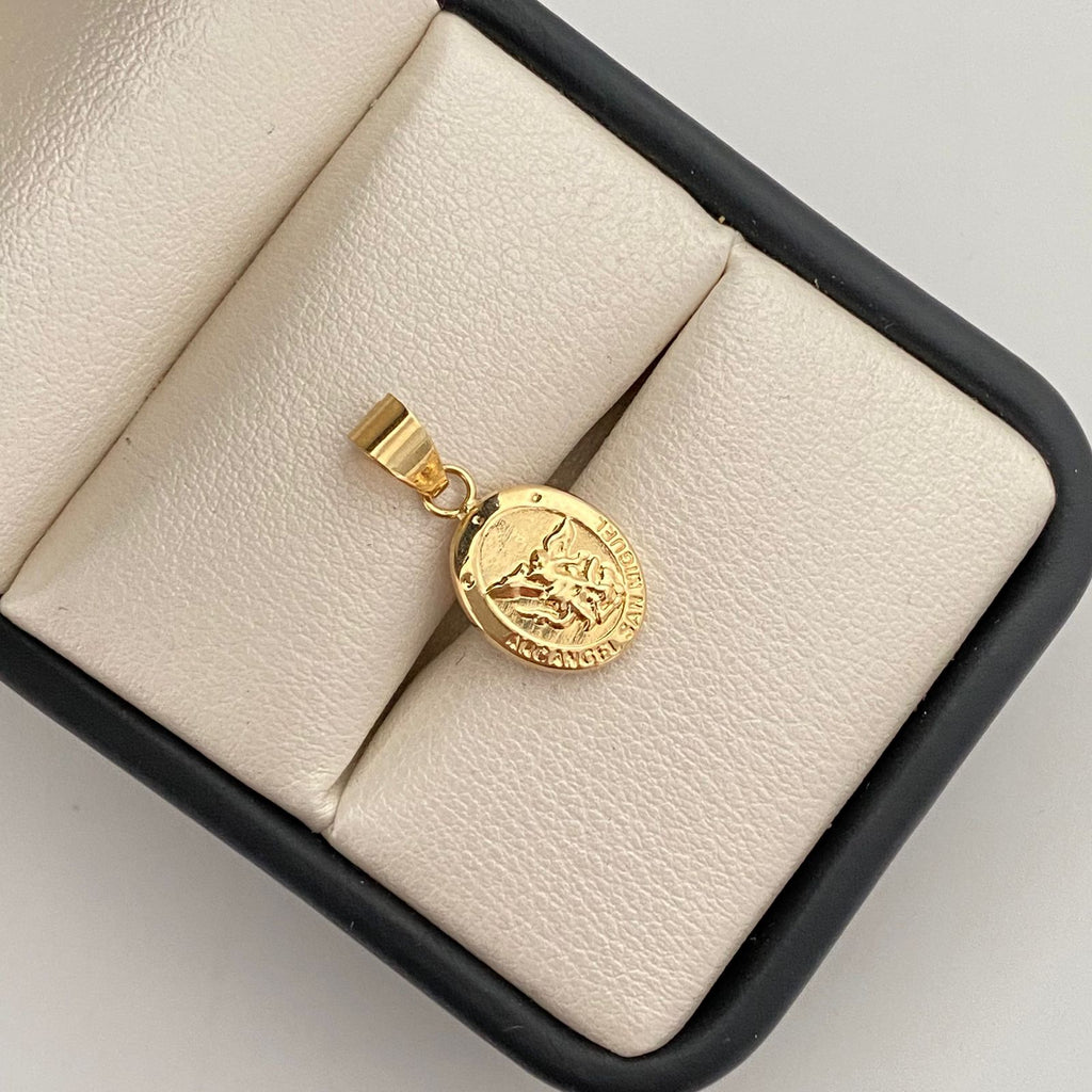 Dije arcangel san miguel  Oro amarillo 18k 0,7 Gr / 9,9 mm / 2 Cm