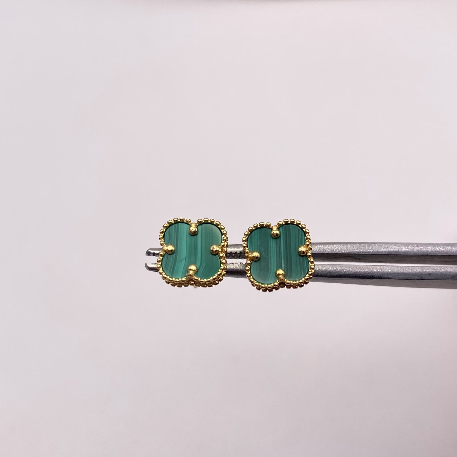 Topos It Trebol verde Oro amarillo 18k 1,61 Gr / 7,9 mm