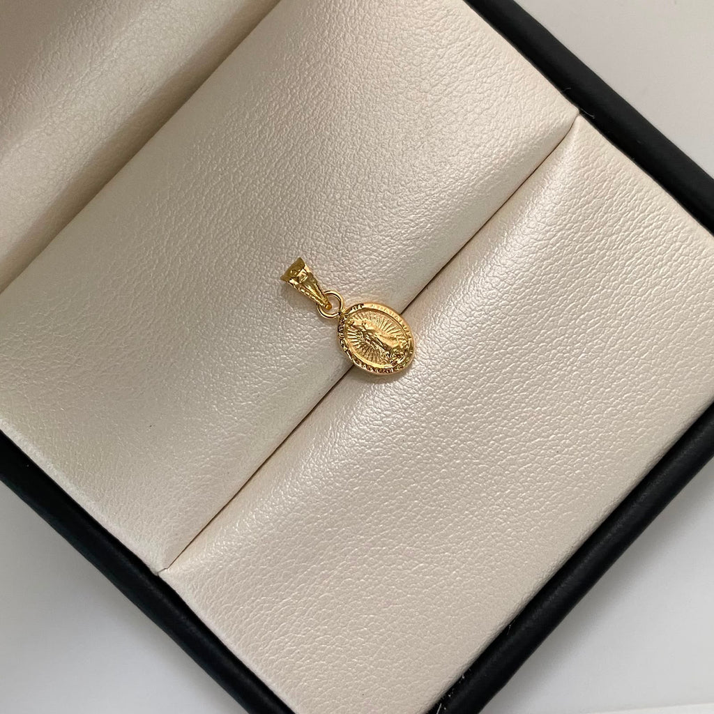 Dije Virgen de Guadalupe Oro amarillo 18k 0,35 Gr / 6,5 mm / 1,5 Cm
