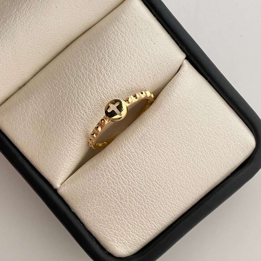 Anillo con cruz  Oro amarillo 18k / Talla 5 1/2 / 1,4 Gr